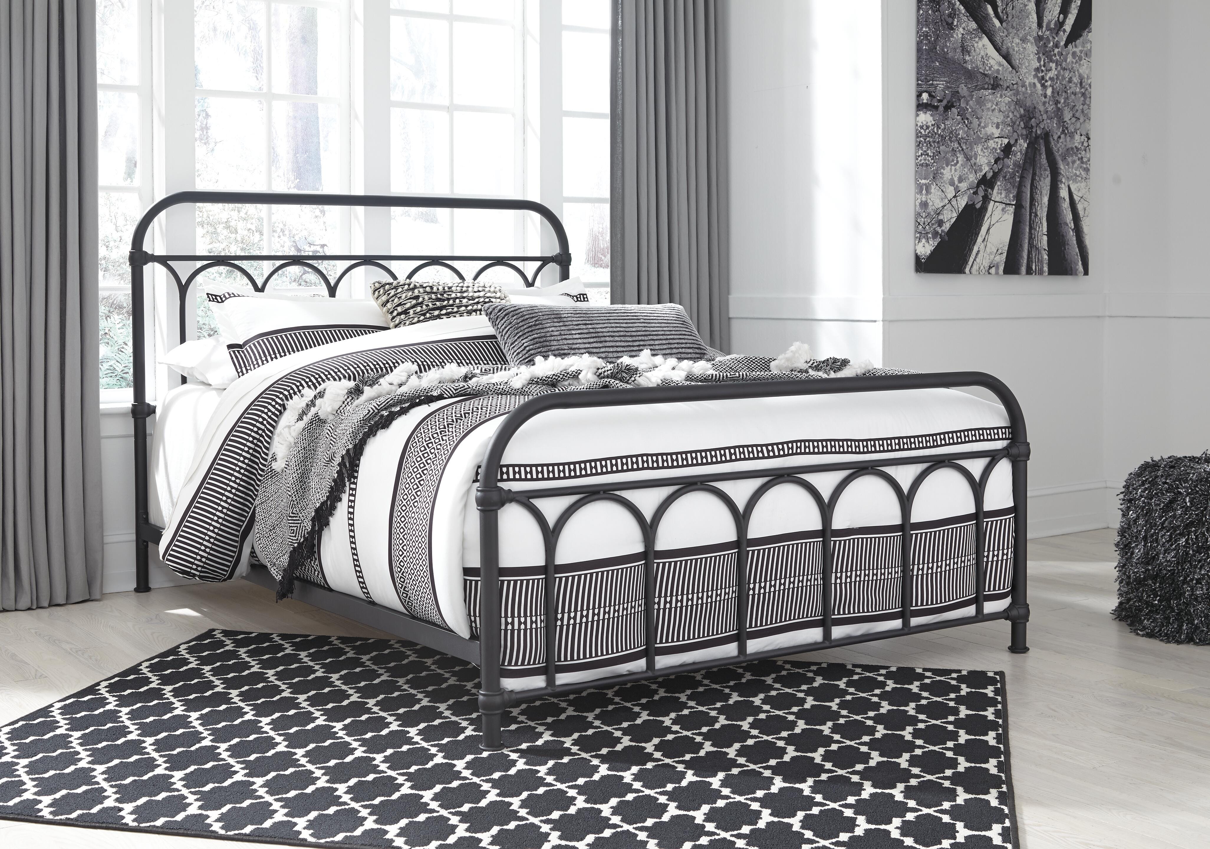 Nashburg Queen Metal Bed, Black, large