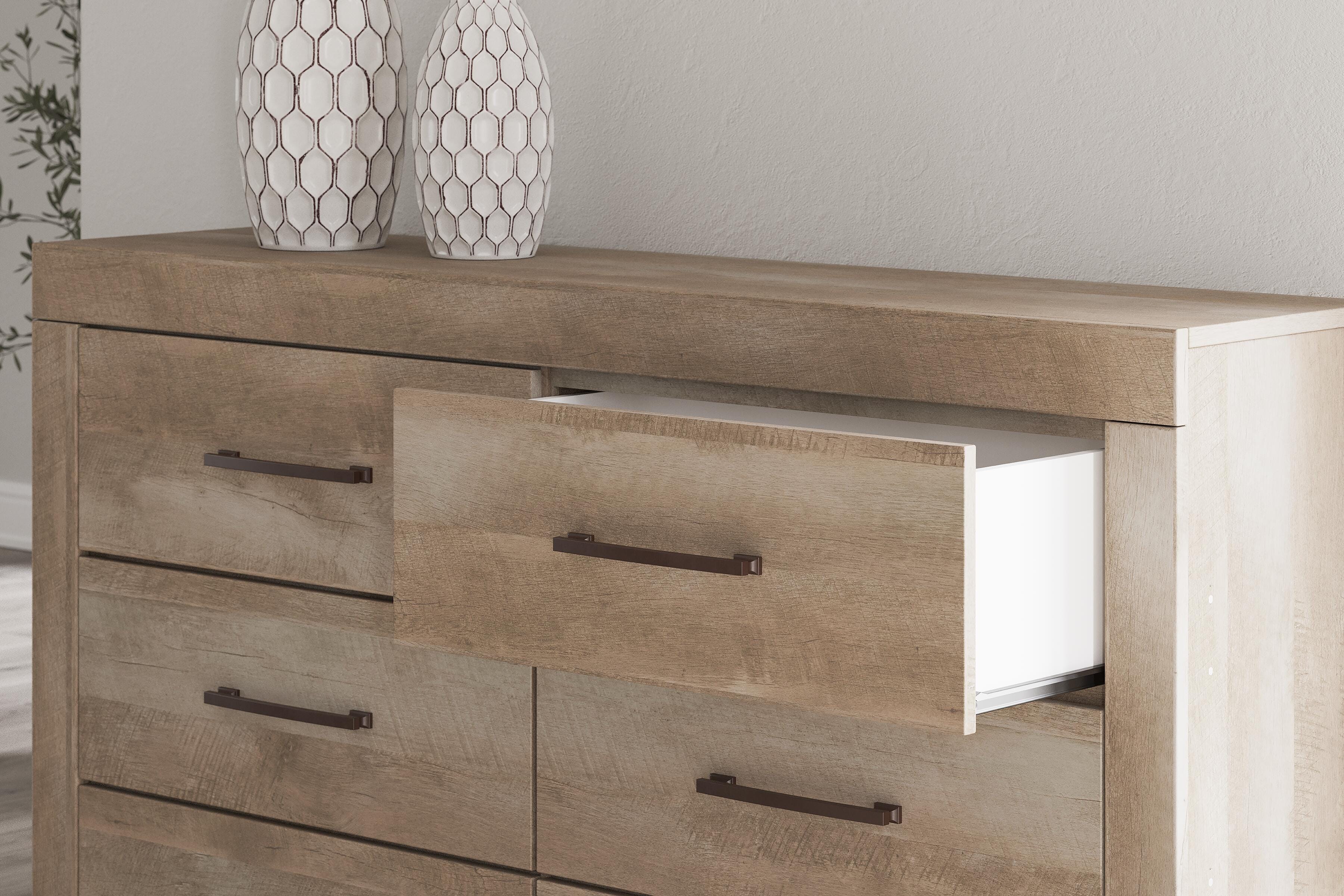 Gachester Dresser - image 11