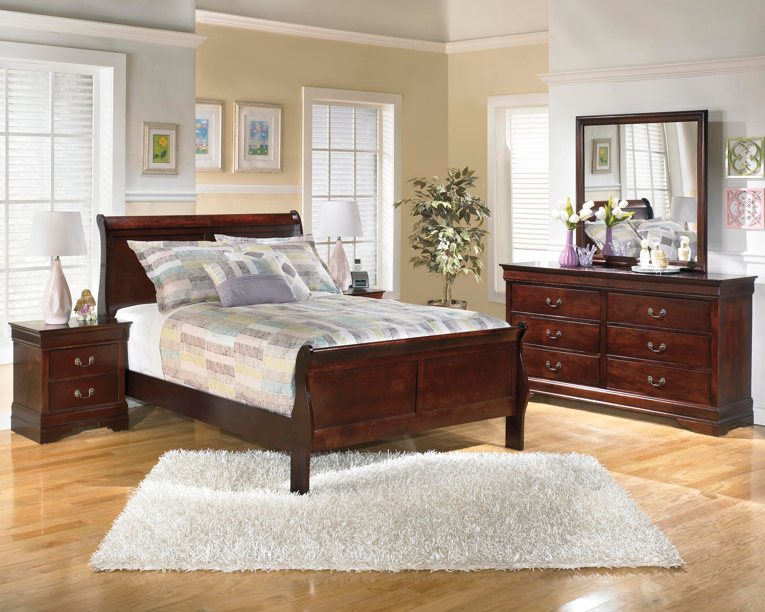 Alisdair Full Sleigh Bed - image 5
