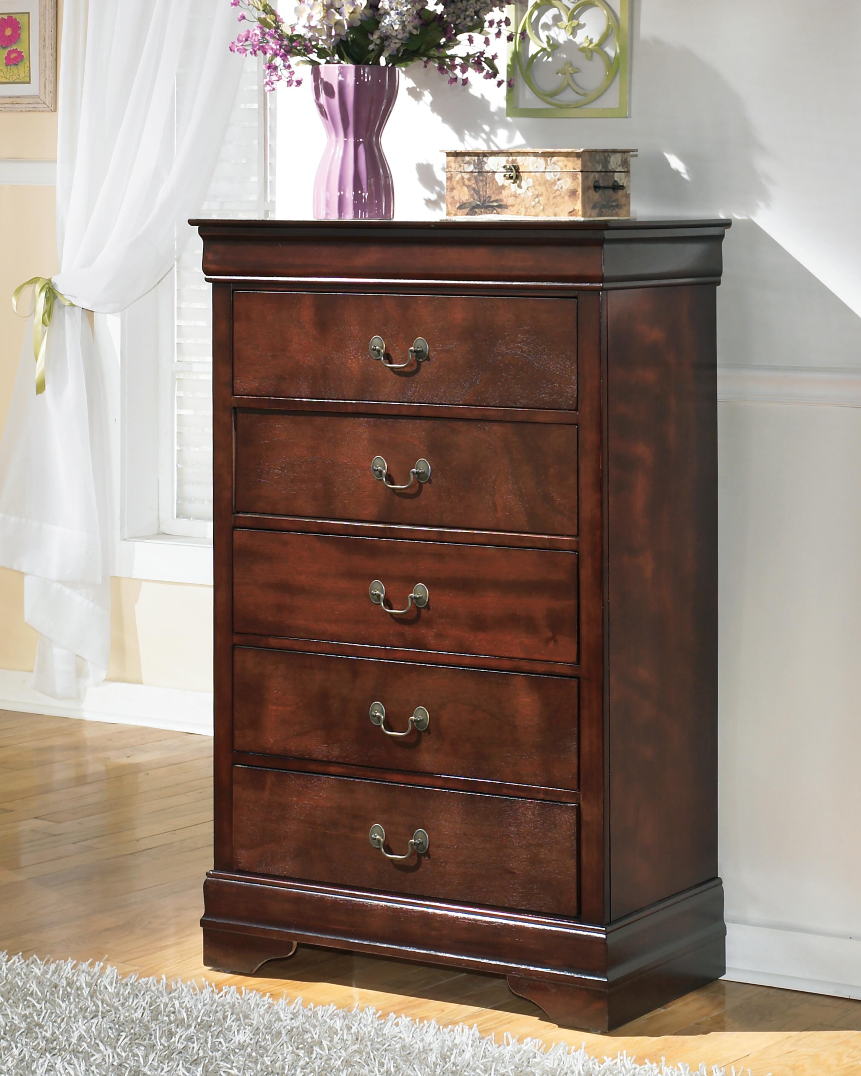 Alisdair King Sleigh Bed and Chest - image 6
