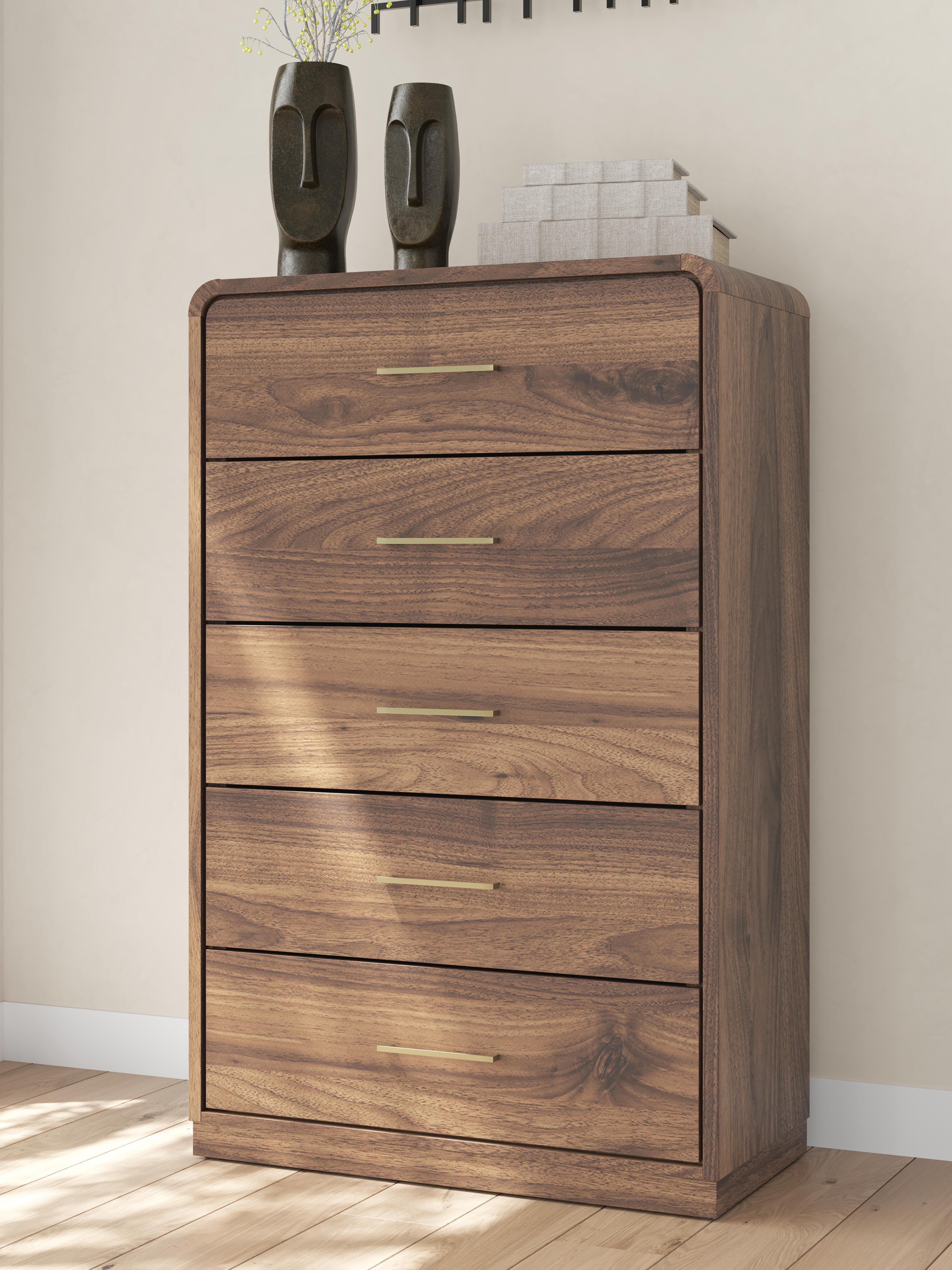 Fortlorn Queen Panel Bed, Dresser, Chest and 2 Nightstands - image 33