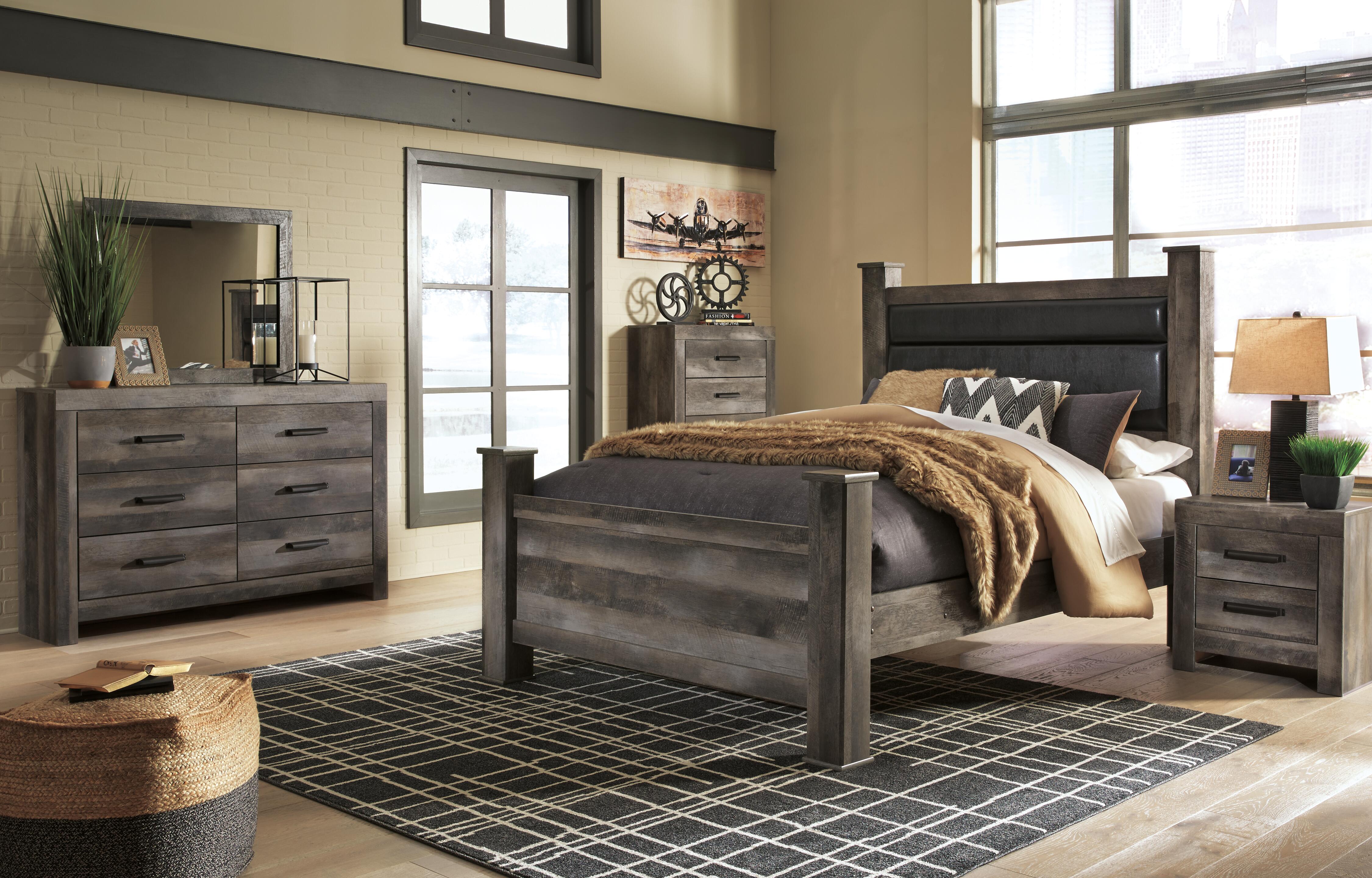 Wynnlow Queen Upholstered Poster Bed, Gray, large