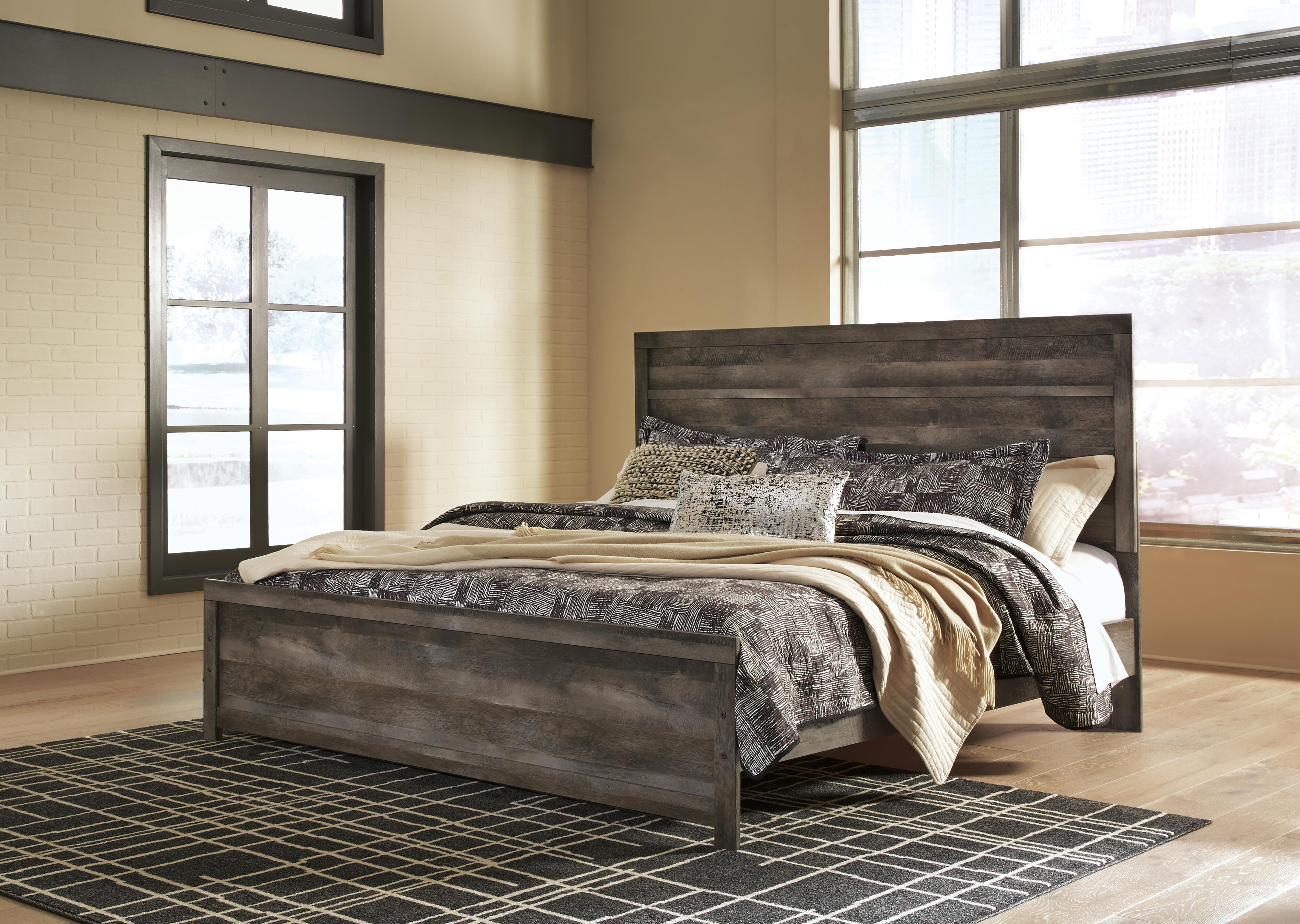 Wynnlow King Panel Bed with Dresser, Gray, large