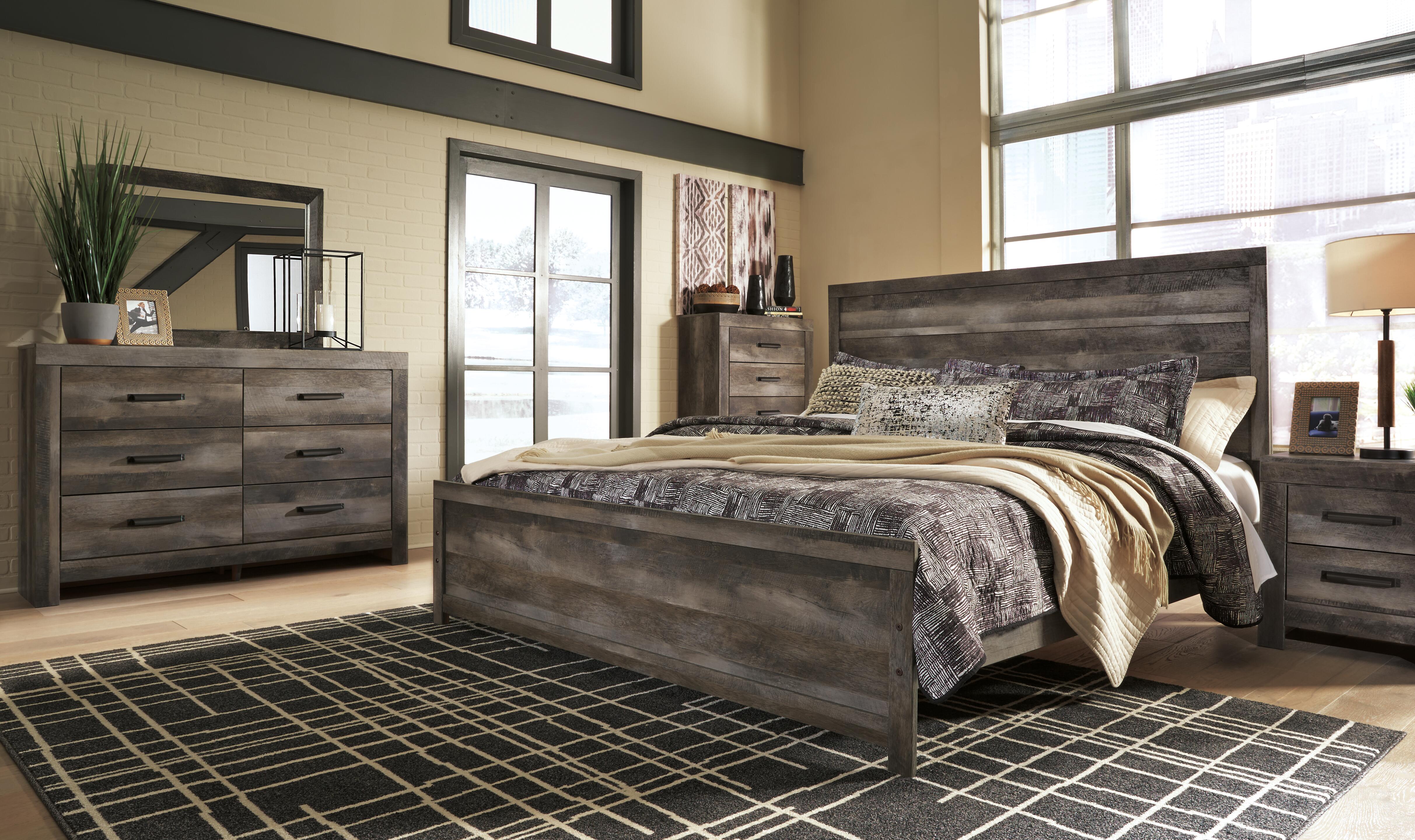 Wynnlow King Panel Bed, Gray, large