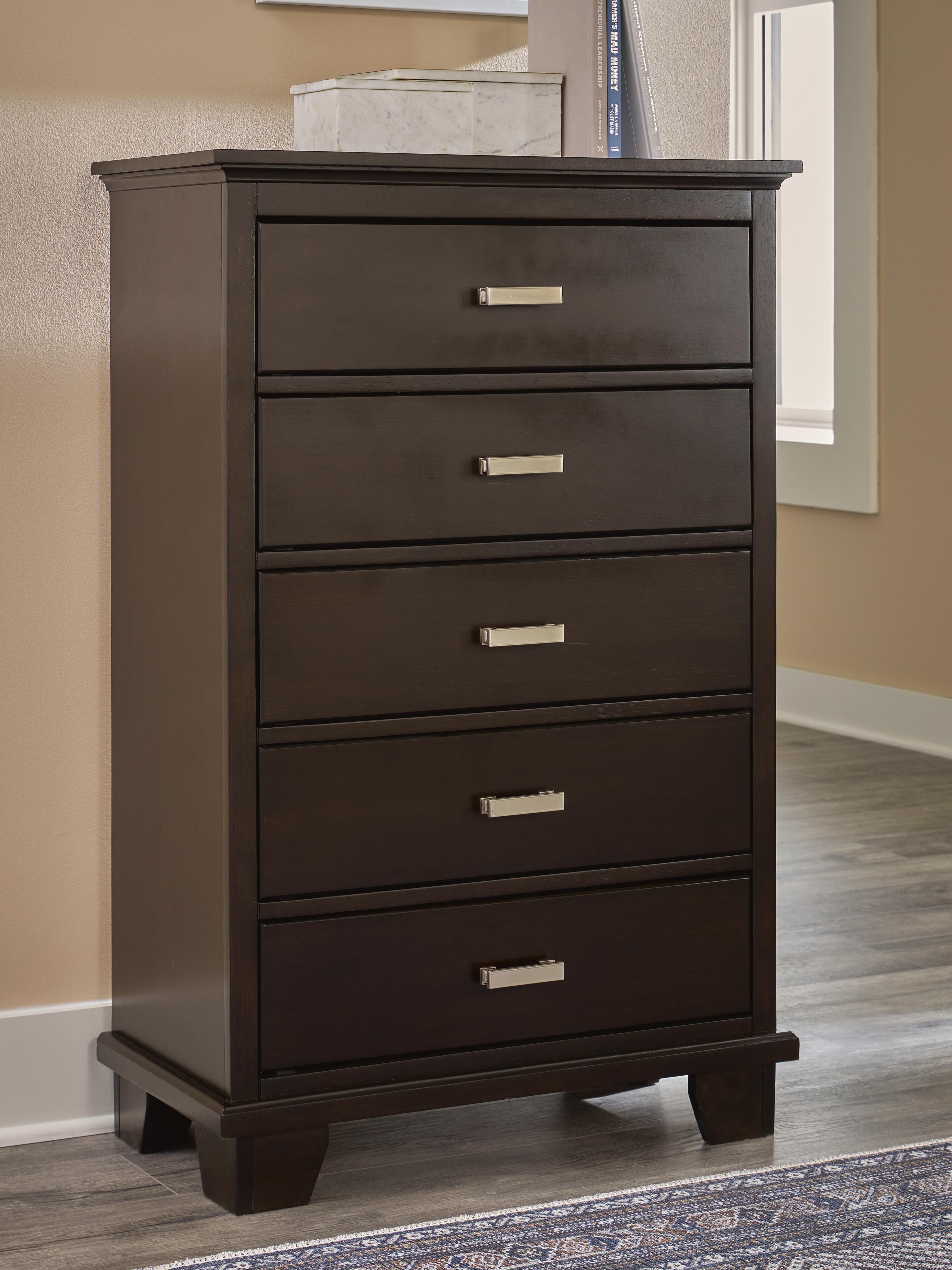 Covetown Chest of Drawers, , rollover