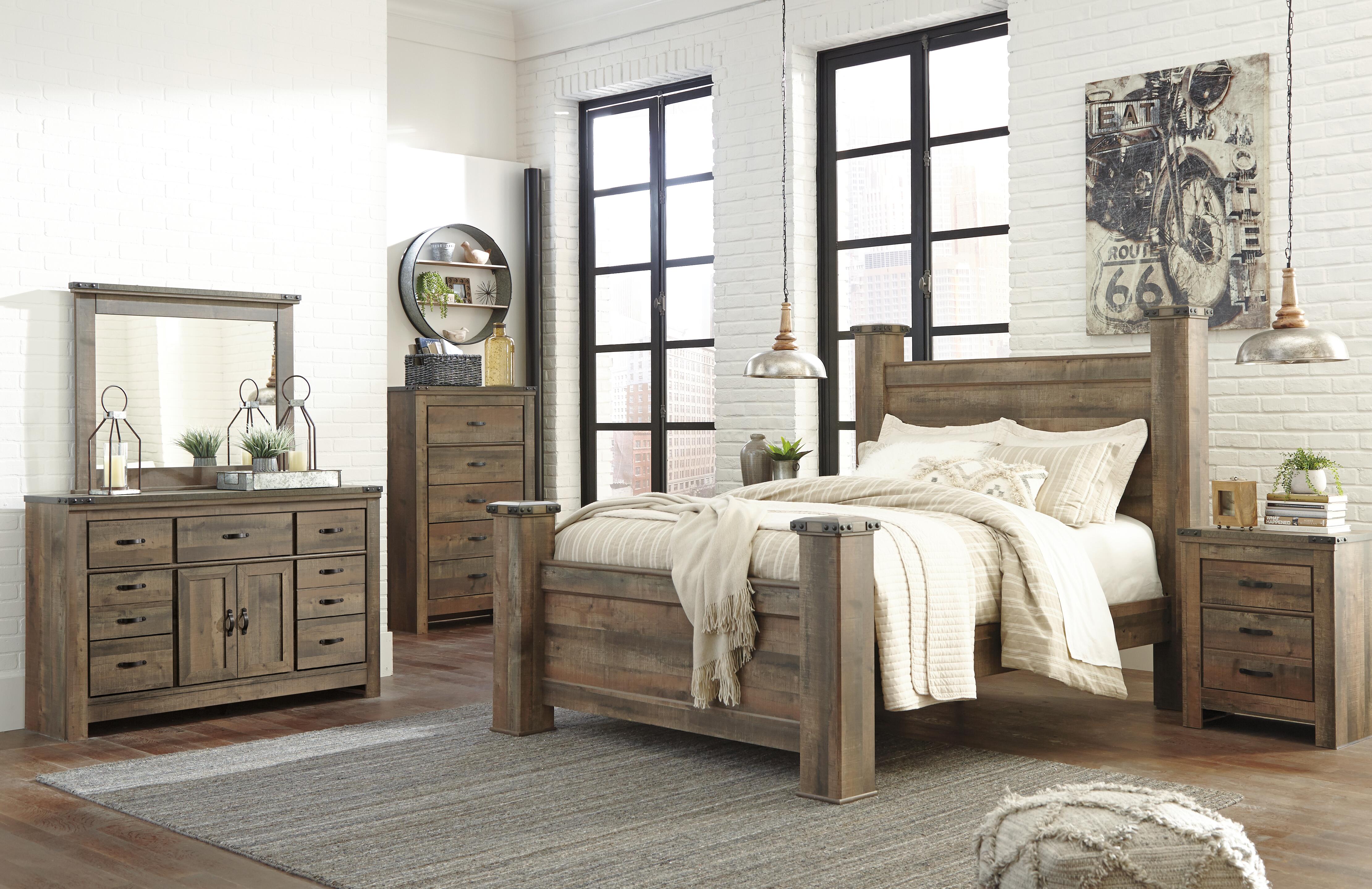Trinell Queen Poster Bed - image 3