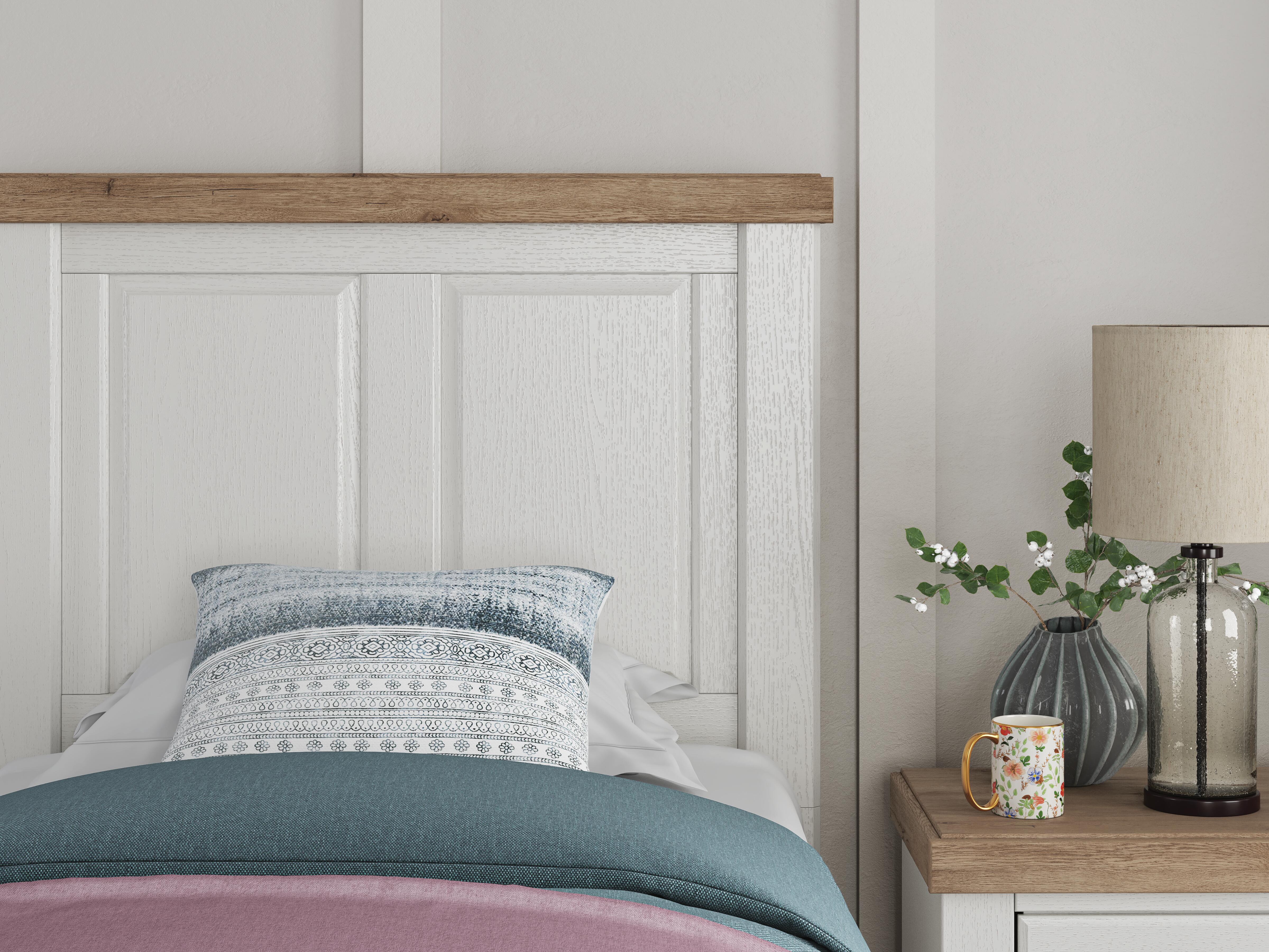 Savonport Twin Panel Bed - image 9