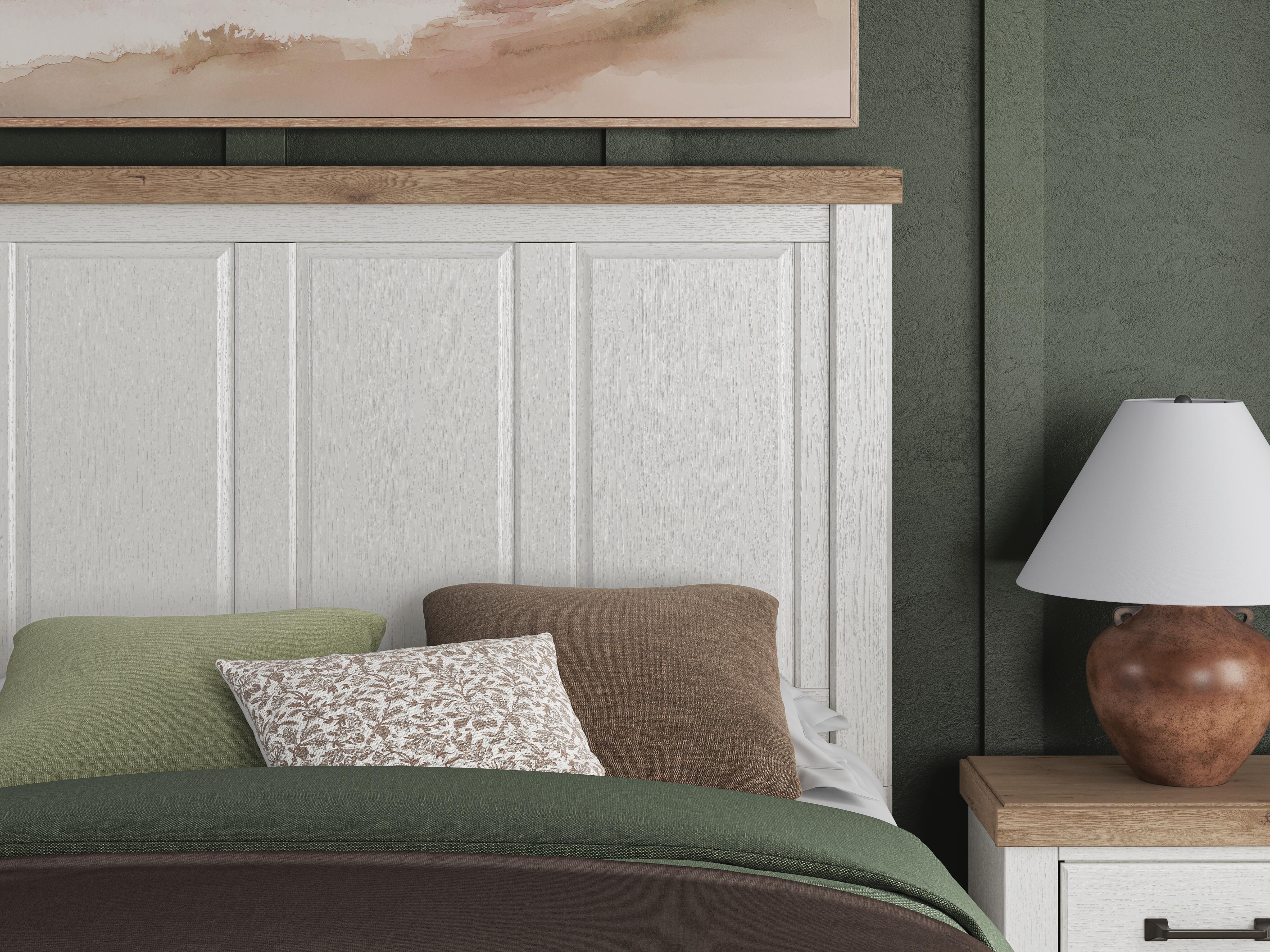Savonport Queen Panel Storage Bed - image 10