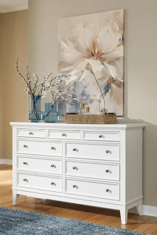 Trulani 9 Drawer Dresser | Ashley Trulani 9 Drawer Dresser | Ashley