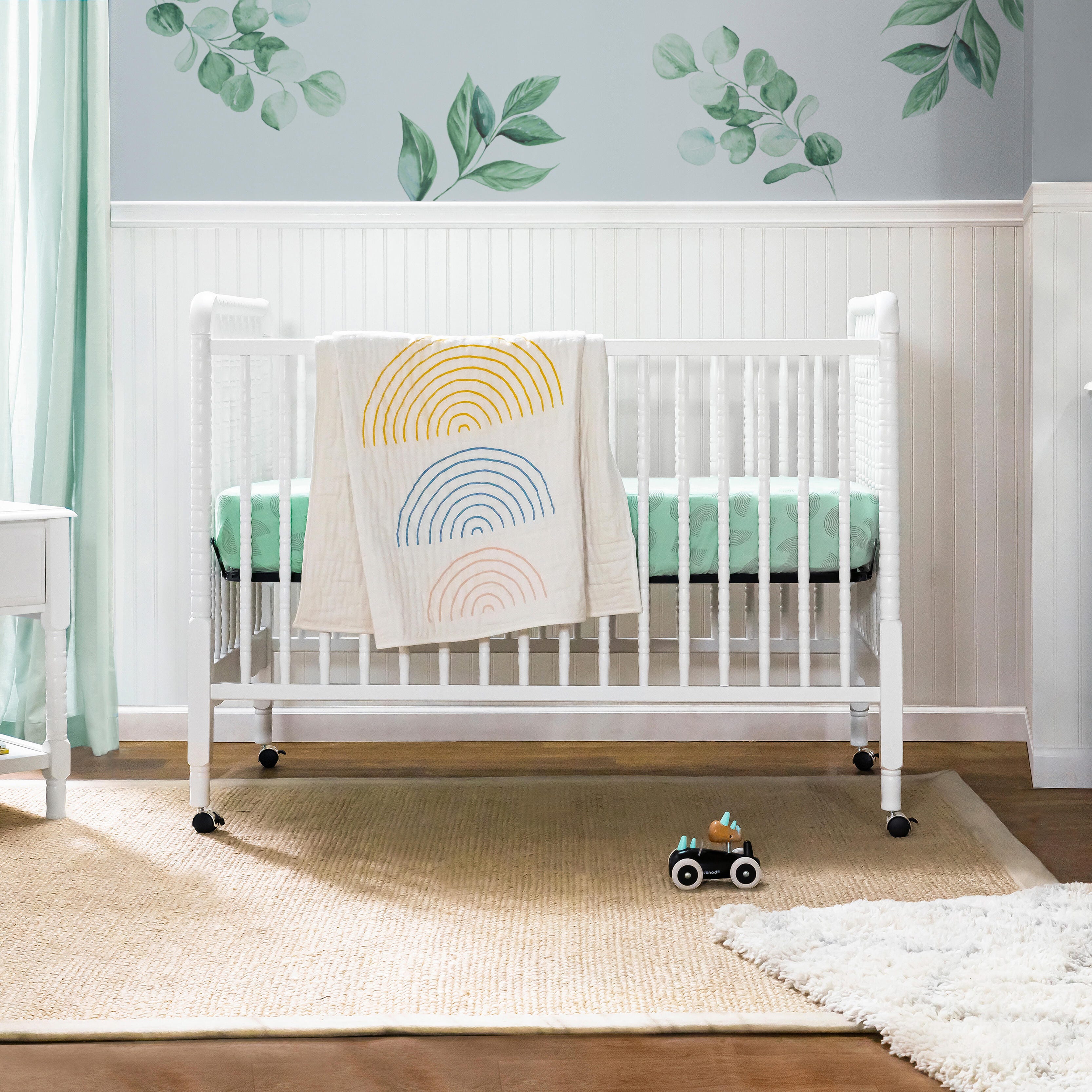 Davinci Jenny Lind Stationary Crib In White, White, large