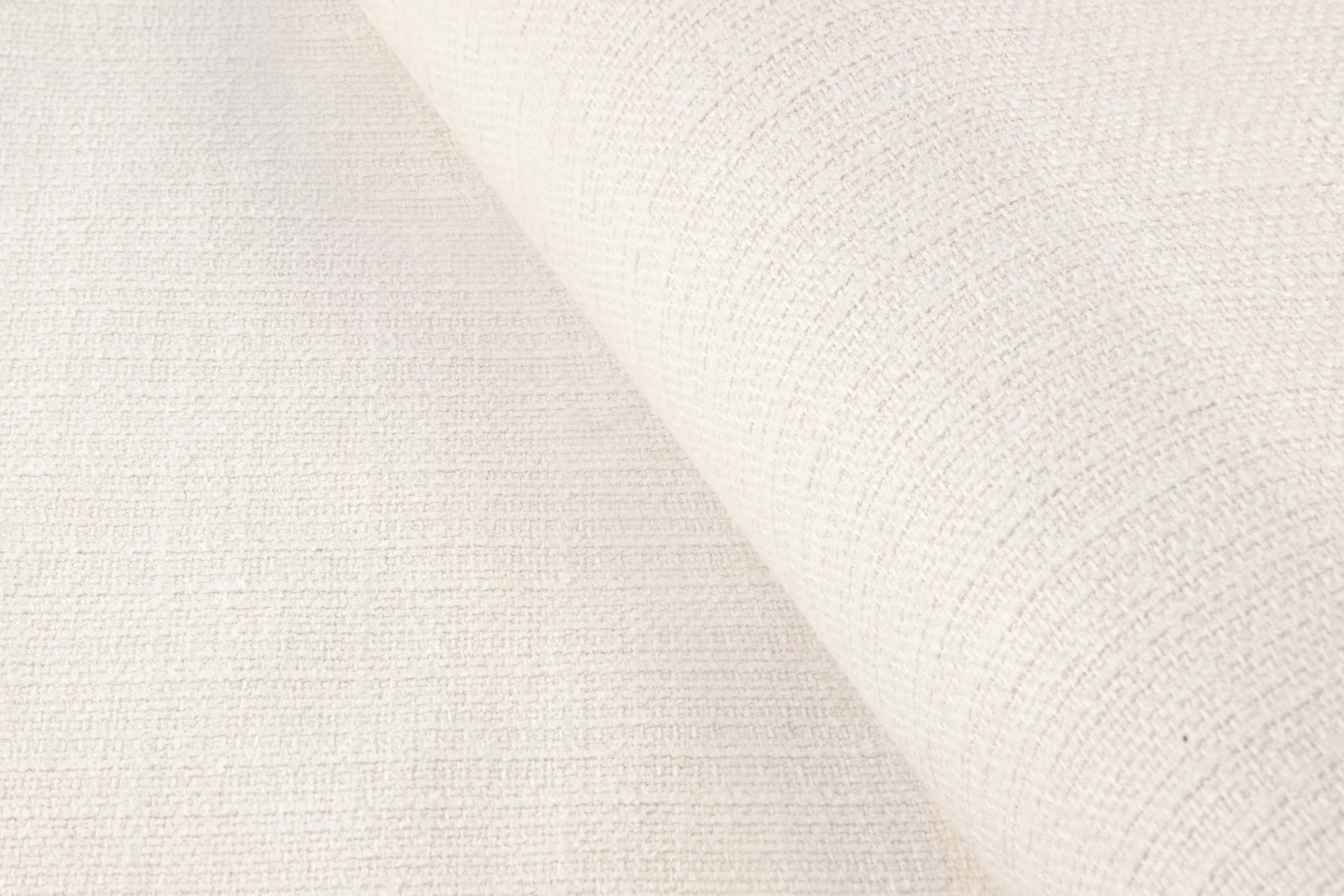 Swatch color White , product with this swatch is currently selected
