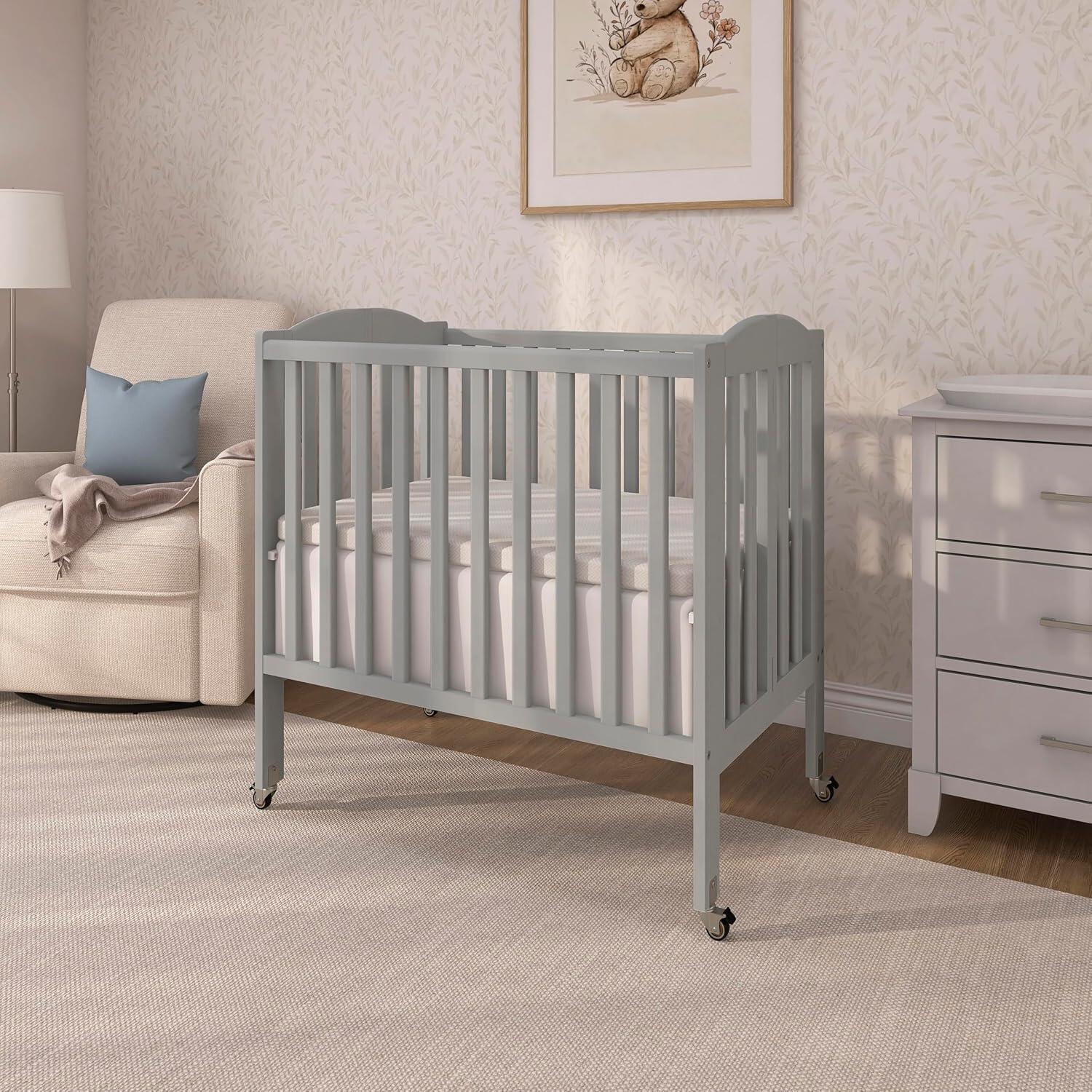 Dream On Me 2-in-1 Folding Portable Mini Crib