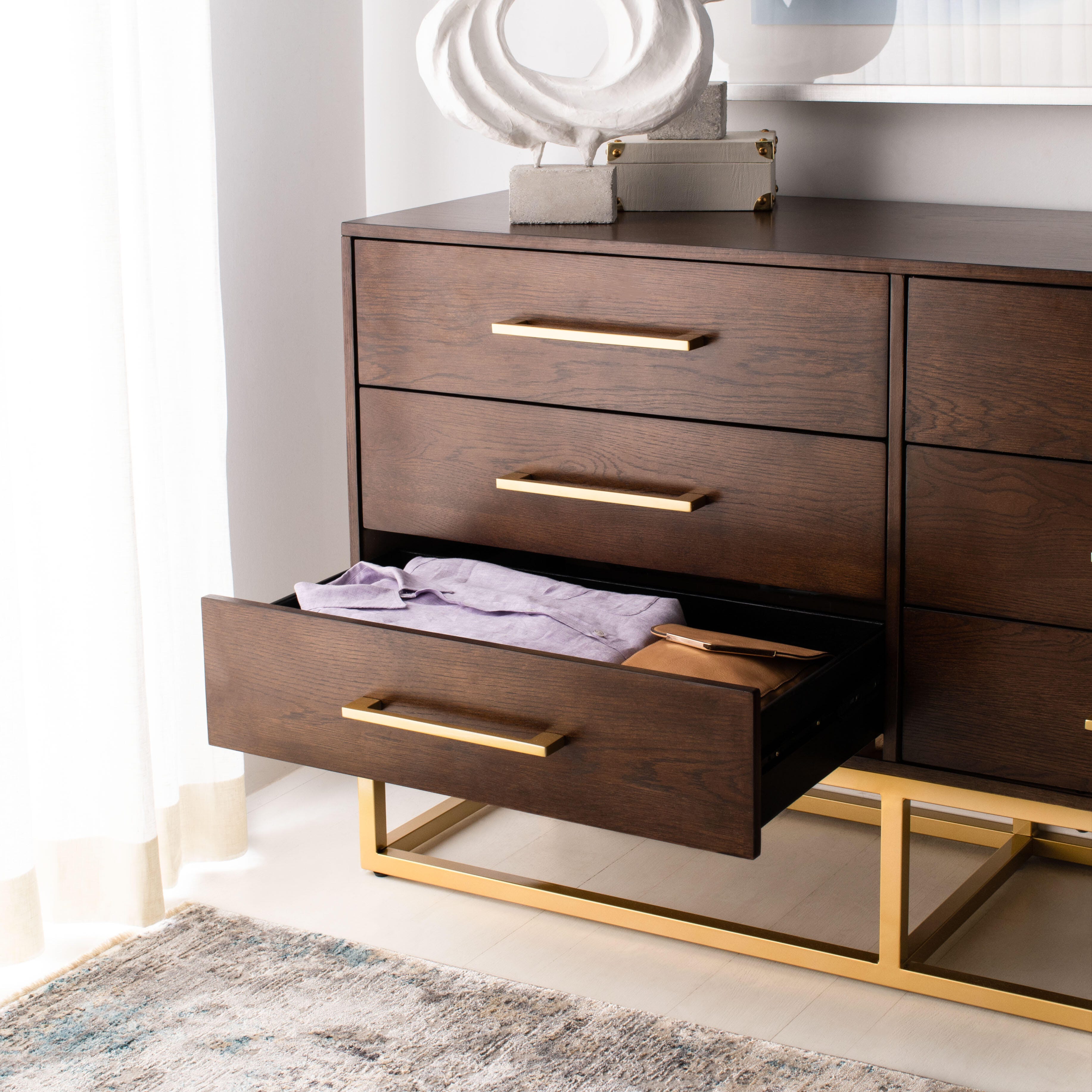 Estelle Dresser | Ashley