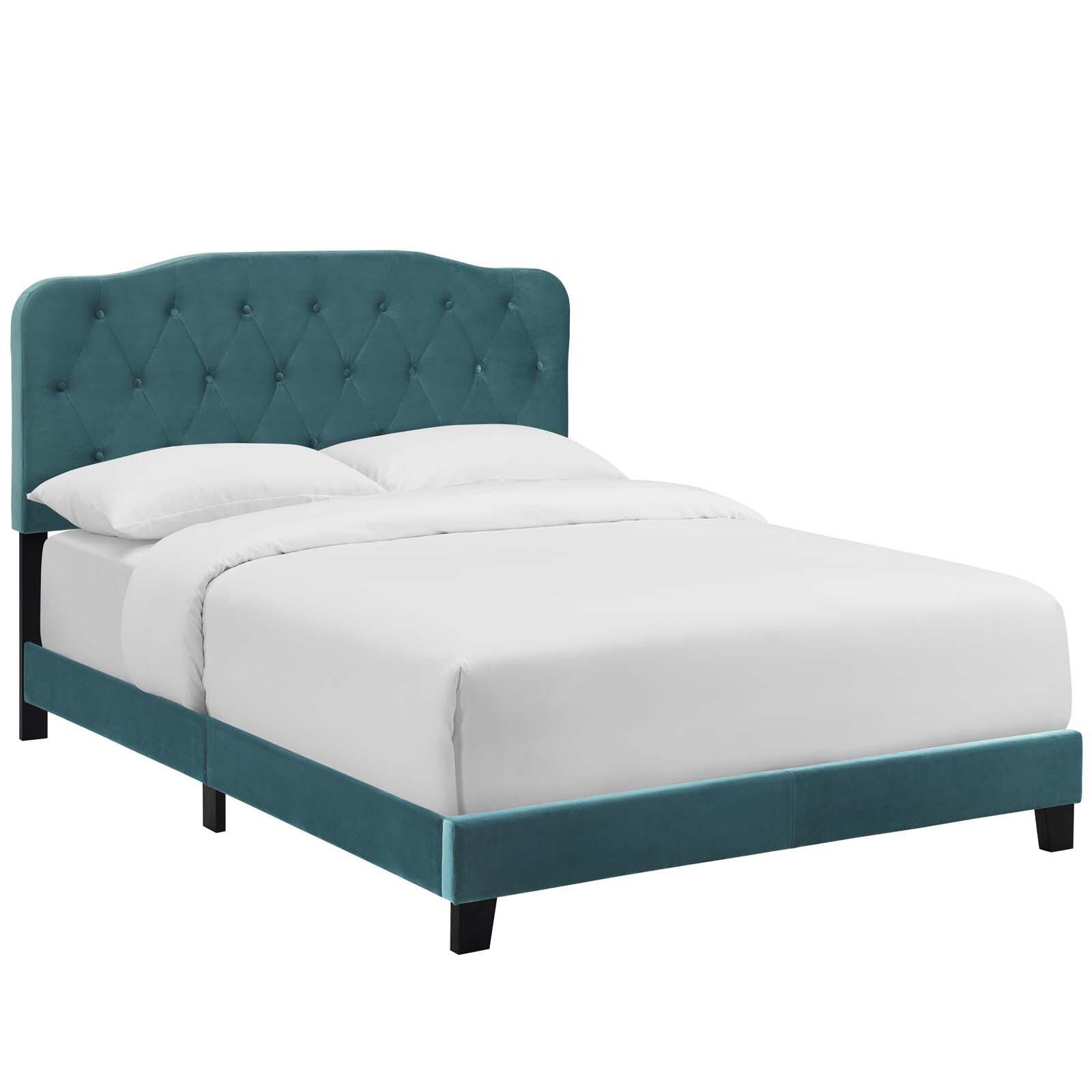 Amelia Queen Velvet Bed