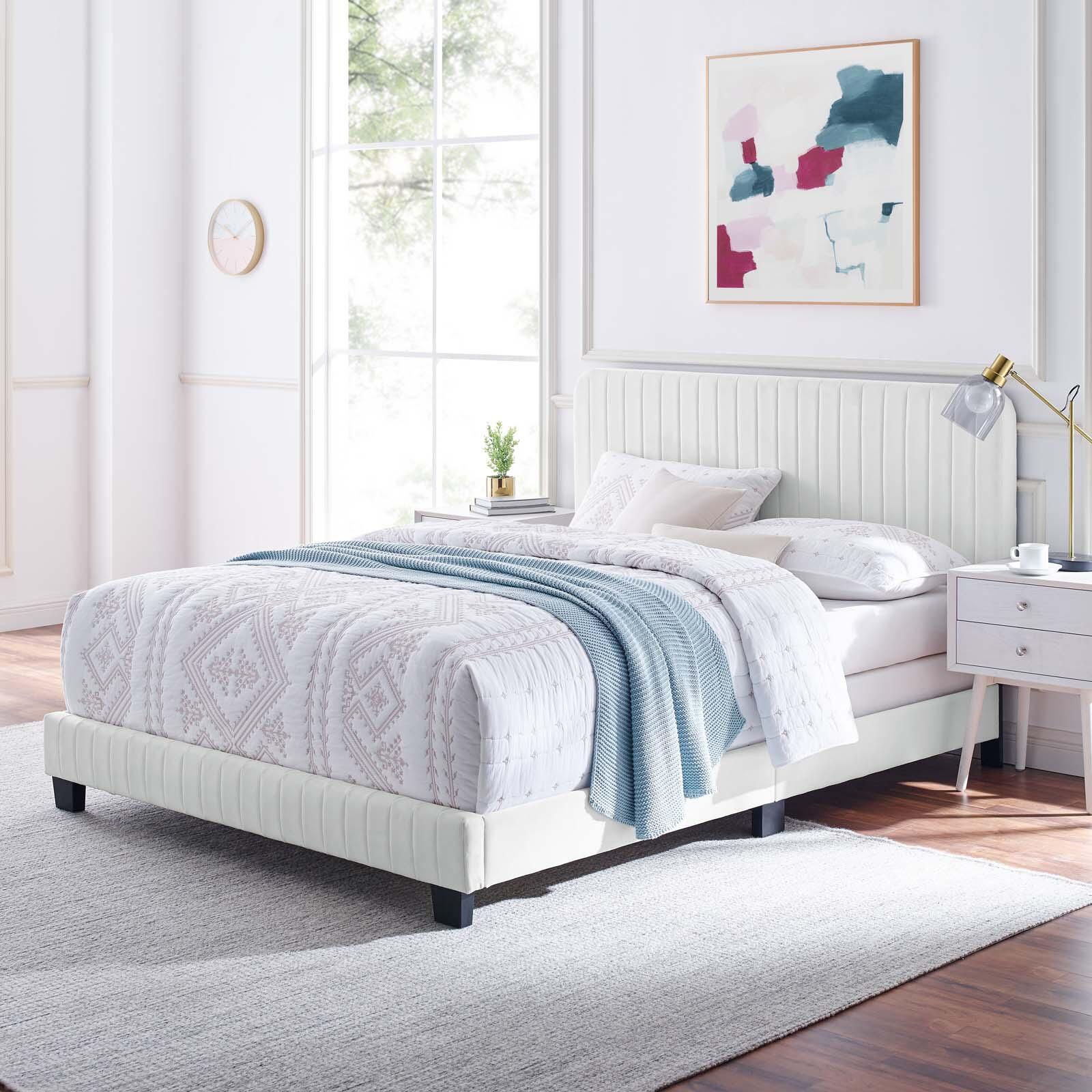 Celine Channel Tufted Velvet Queen Bed, , large