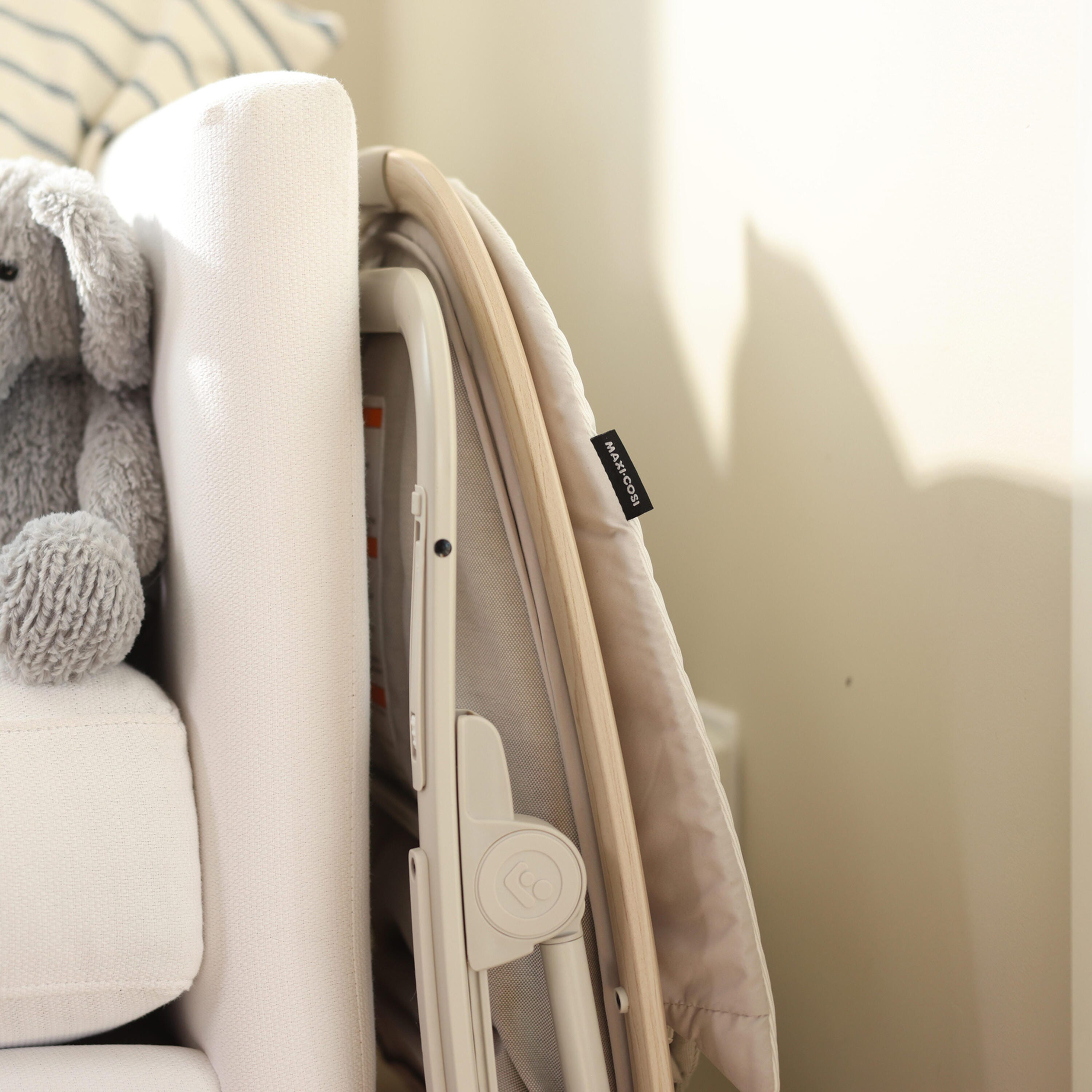 Maxi-Cosi Kori 2-in-1 Lightweight Rocker, Tan, large