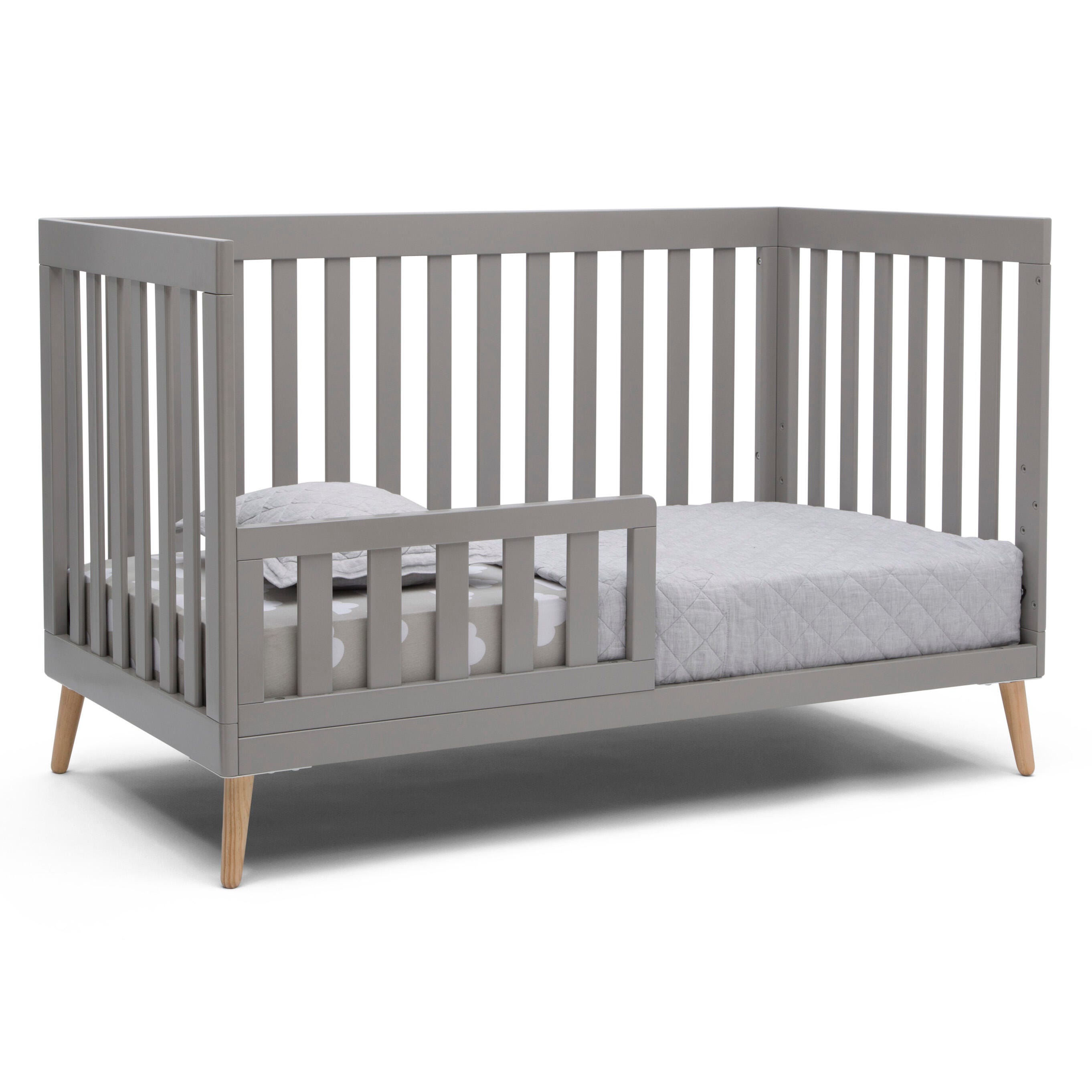 Delta Children Essex 4-in-1 Convertible Crib, , large