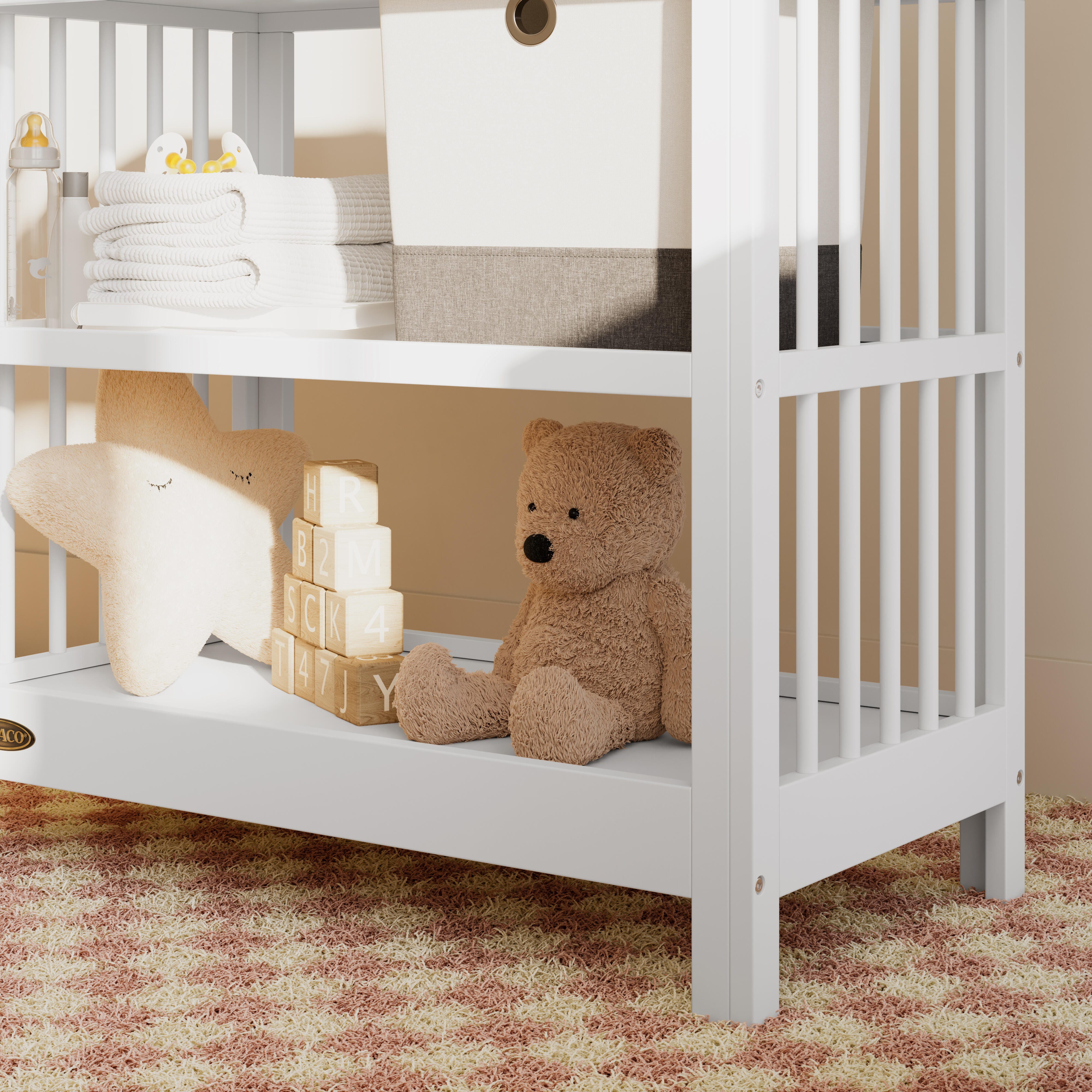Graco Teddi Changing Table, White, large