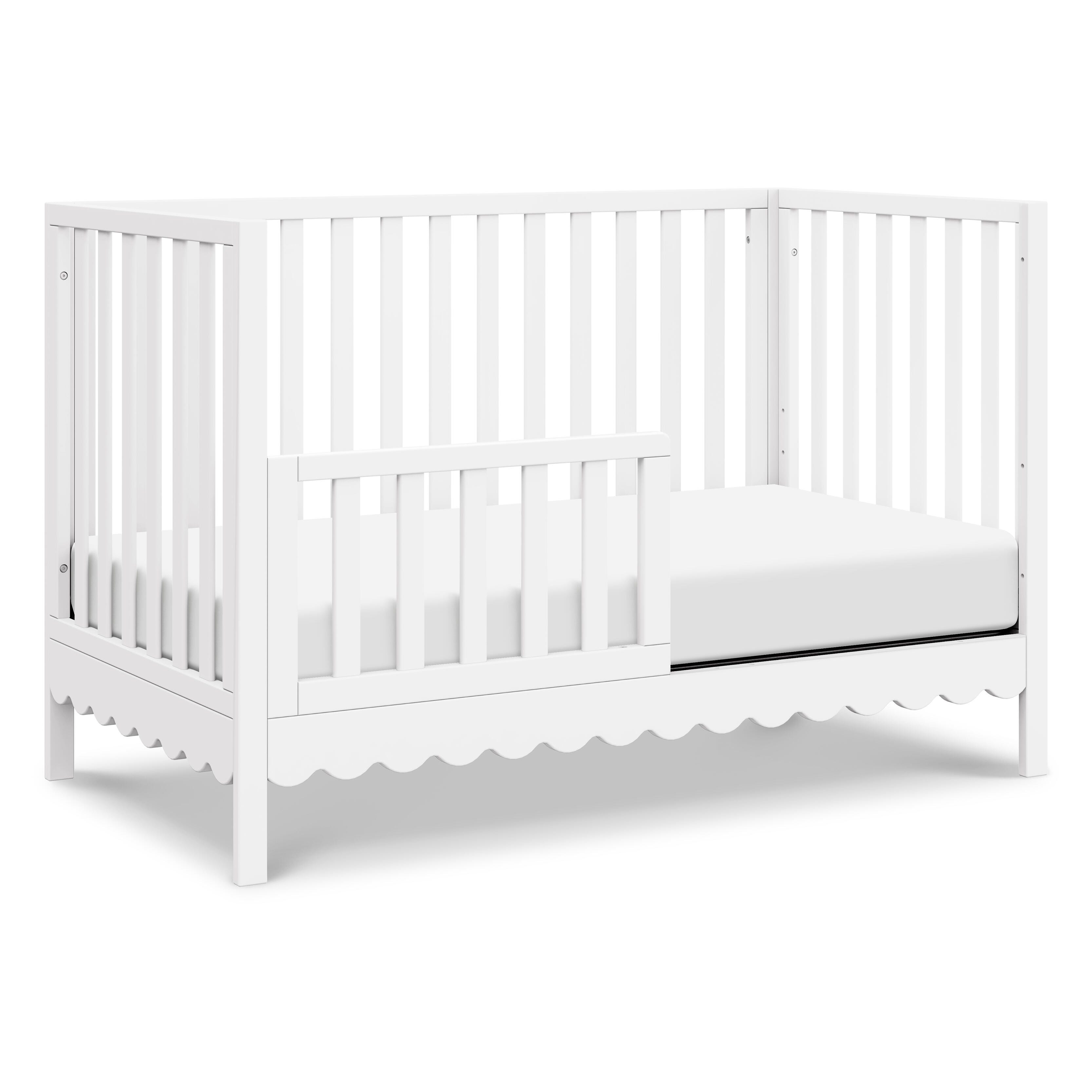 daVinci Sammy Scallop 4-in-1  Convertible Crib, White, large