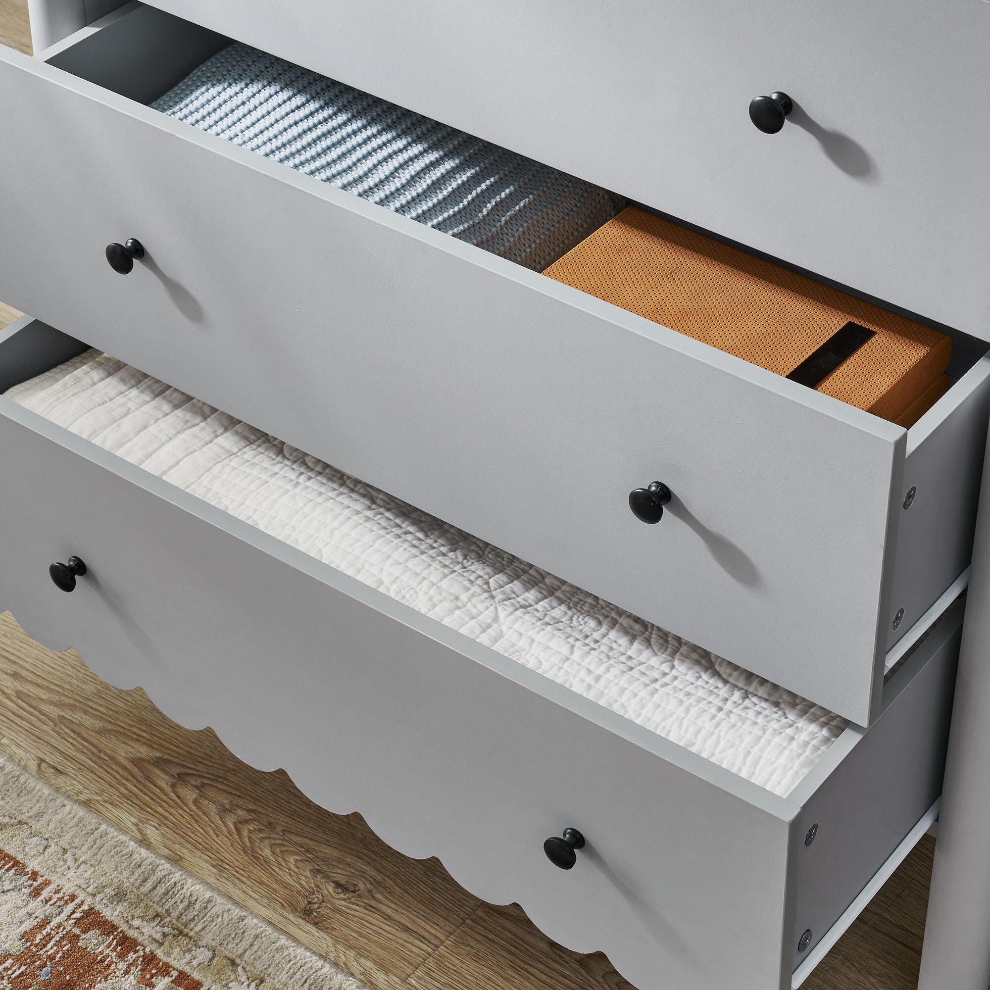 Modway Emmeline Scalloped 34" 5 Drawer Chest, Light Gray, large