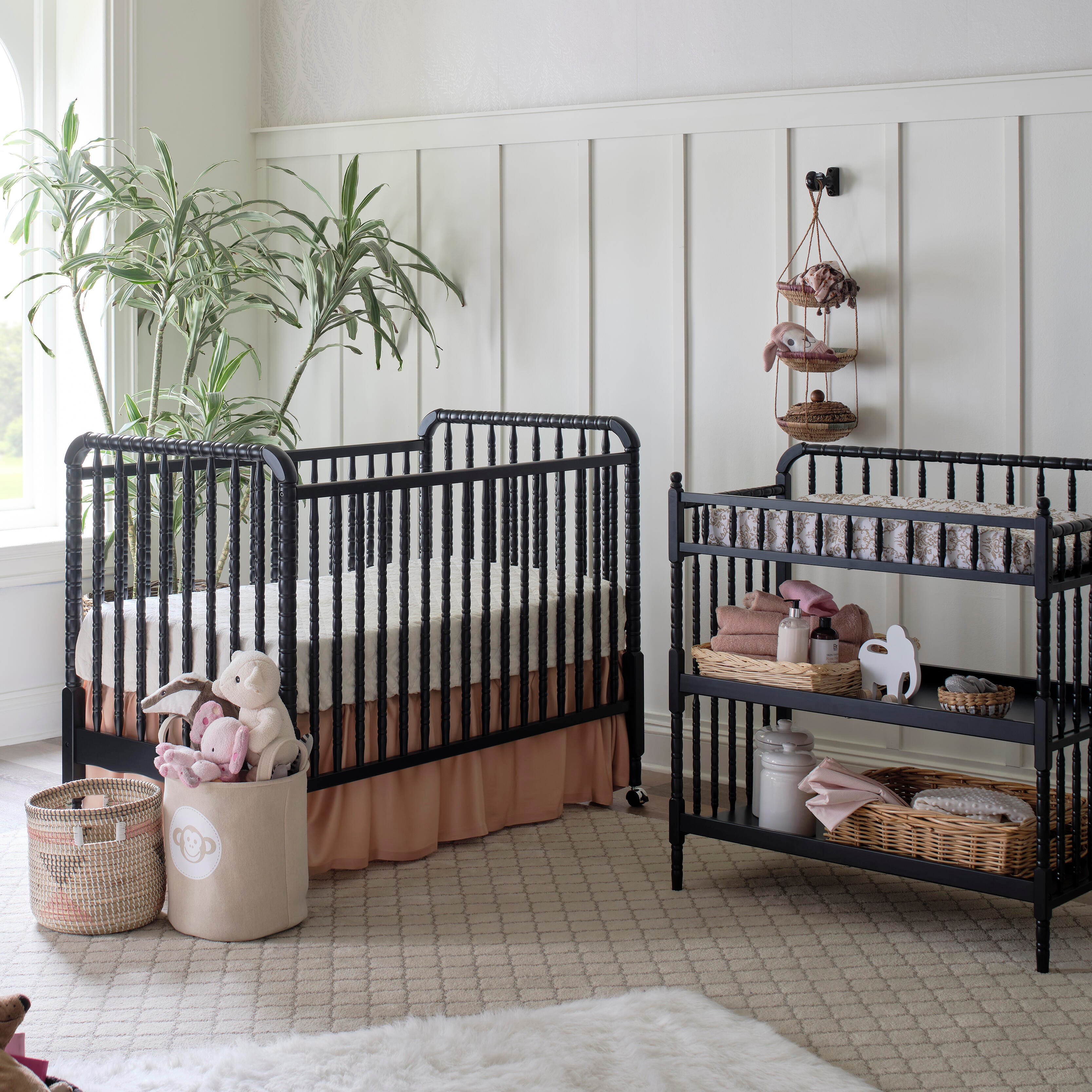 DaVinci Jenny Lind Changing Table, Ebony