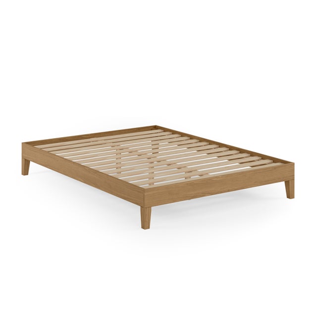 Donco Trading No Headboard Queen Platform Bed