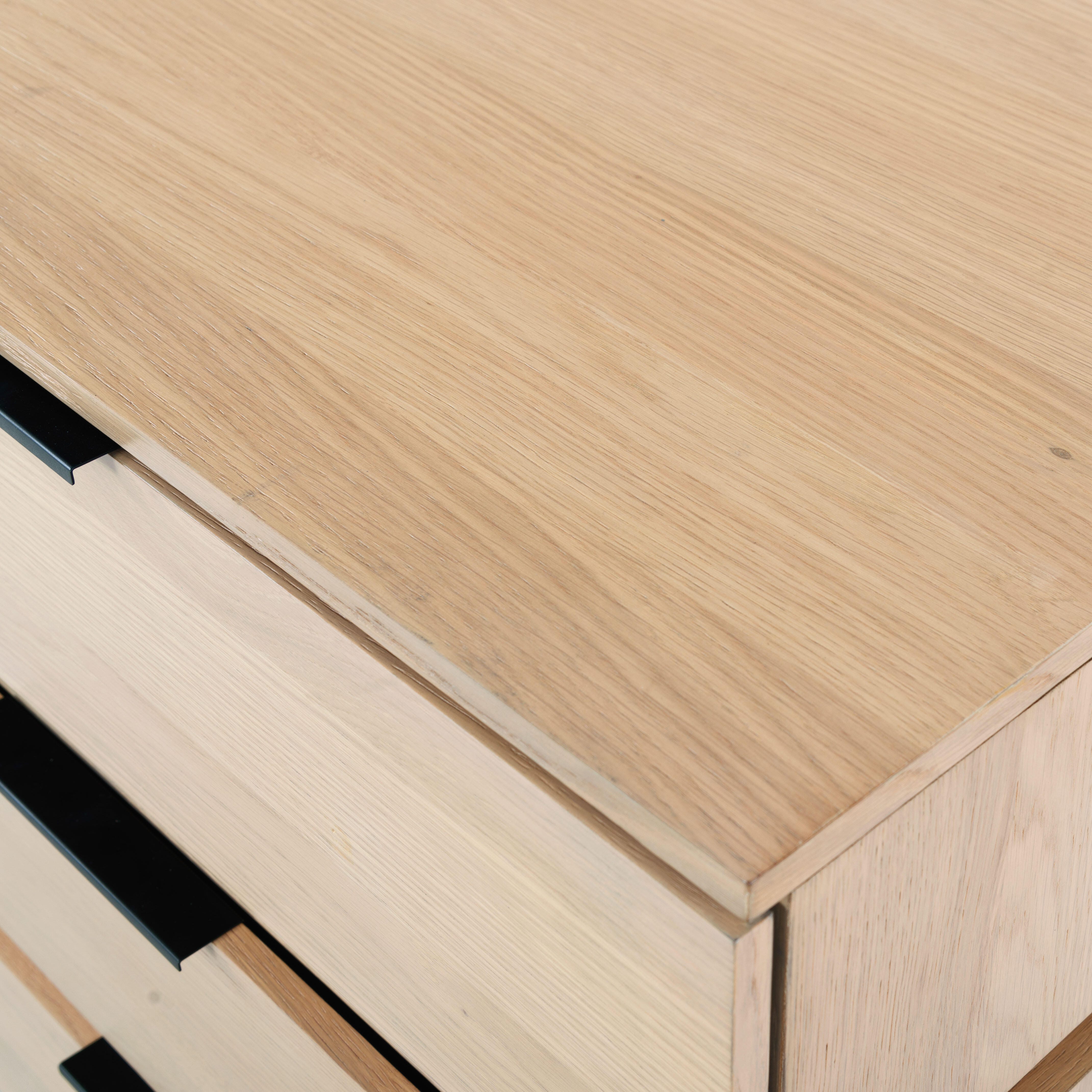 Safavieh Titus 6 Drawer Dresser, Oak, large