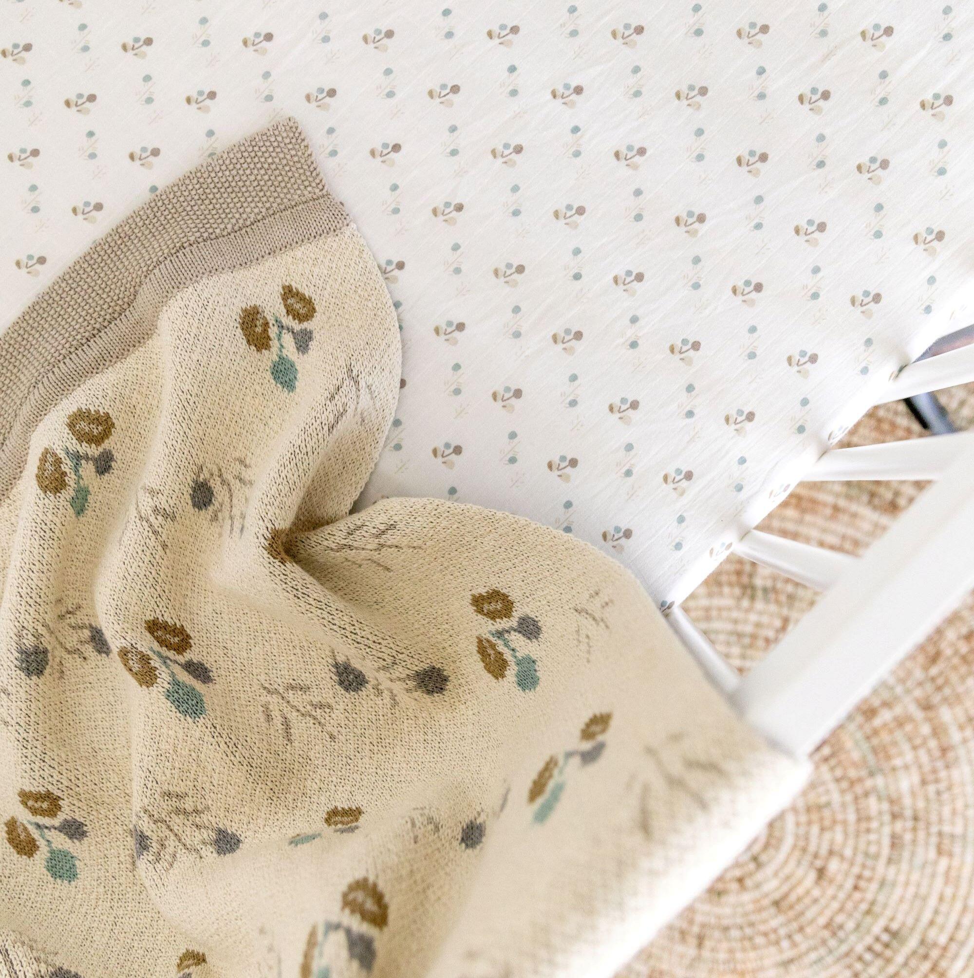 Crane Baby Avery Reversible Baby Blanket, , rollover
