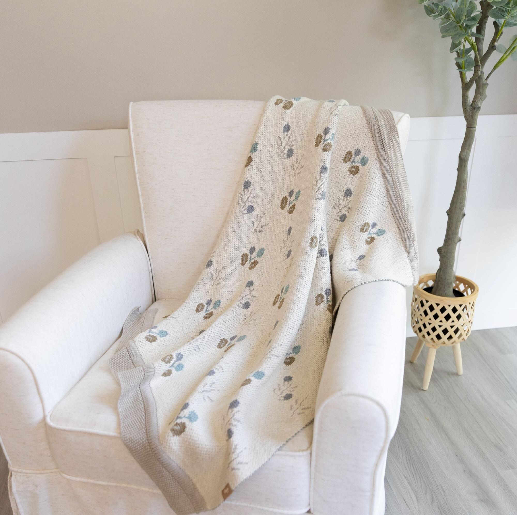 Crane Baby Avery Reversible Baby Blanket, , large