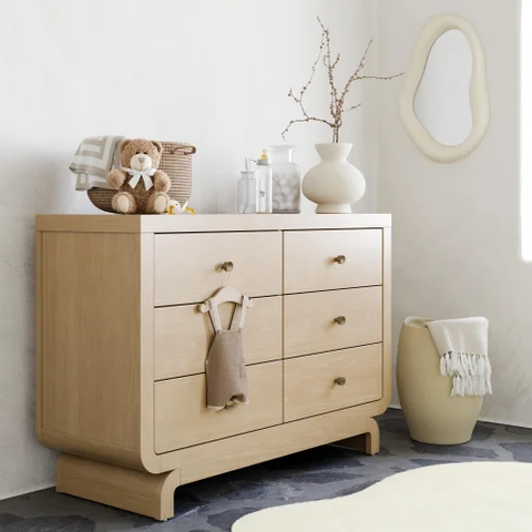 storkcraft dresser Crescent 4 Drawer Chest Pebble Gray Designed to coordinate with any home furniture and built to grow with your child well into adolescence Storkcraft Malta 6 Drawer Dresser