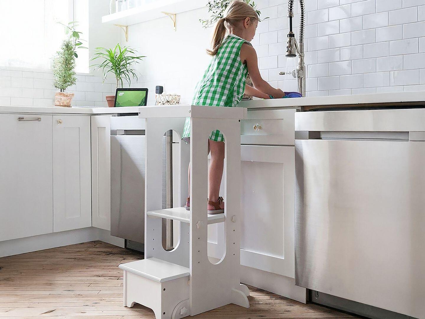 Little Partners Learning Tower, Soft White, rollover