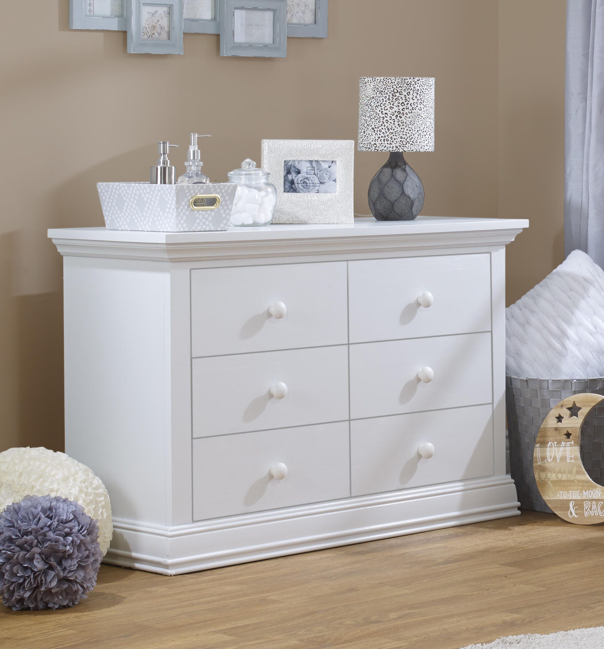 Sorelle Furniture Paxton 6 Drawer Dresser, White, rollover