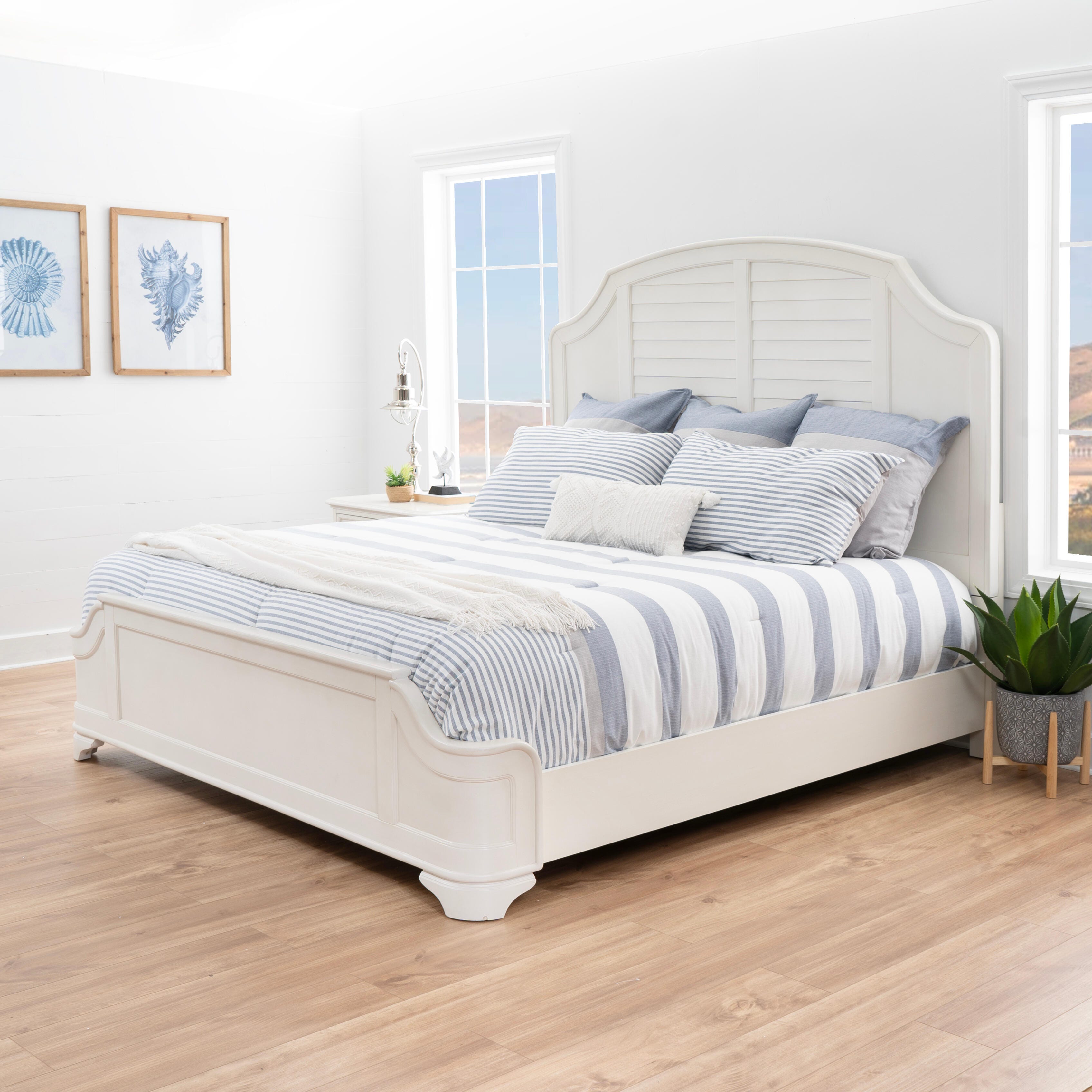 Linon Nori King Panel Bed, White, rollover