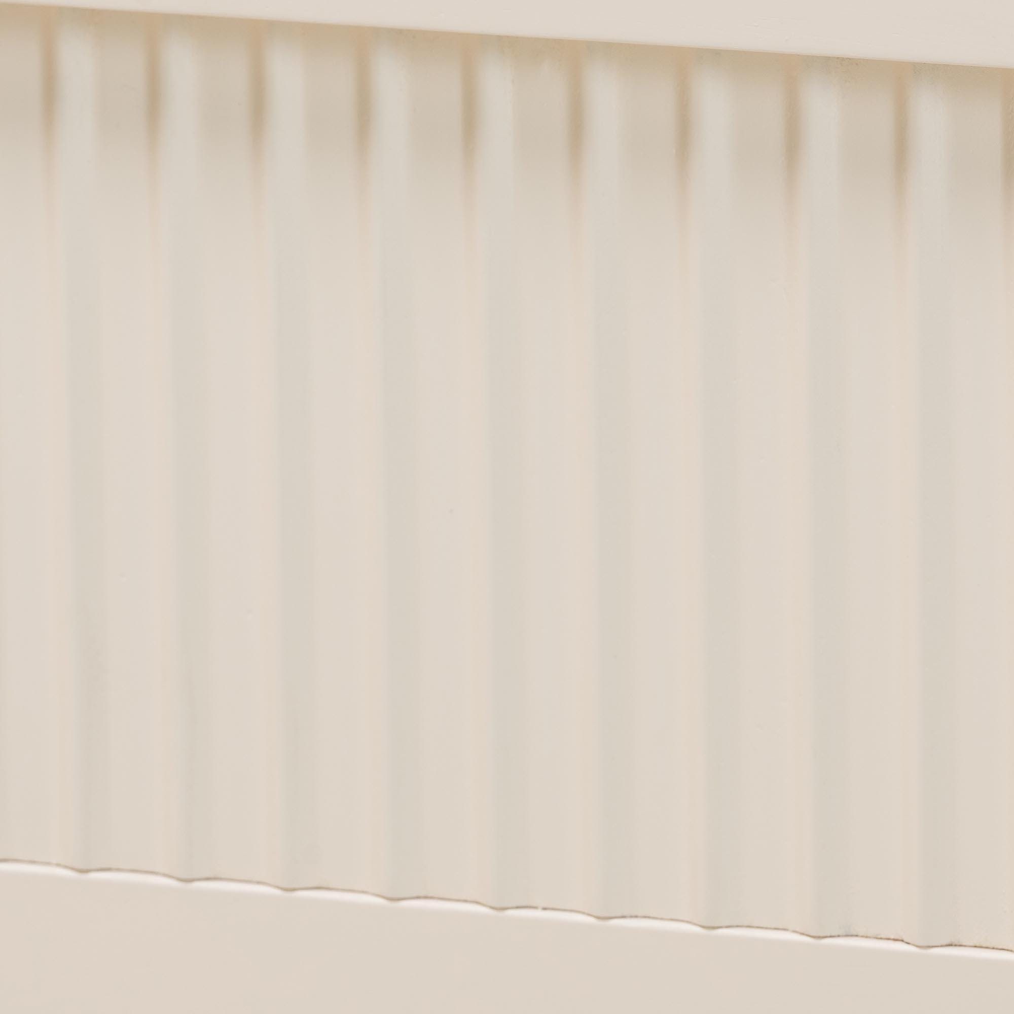 Swatch color Ivory 