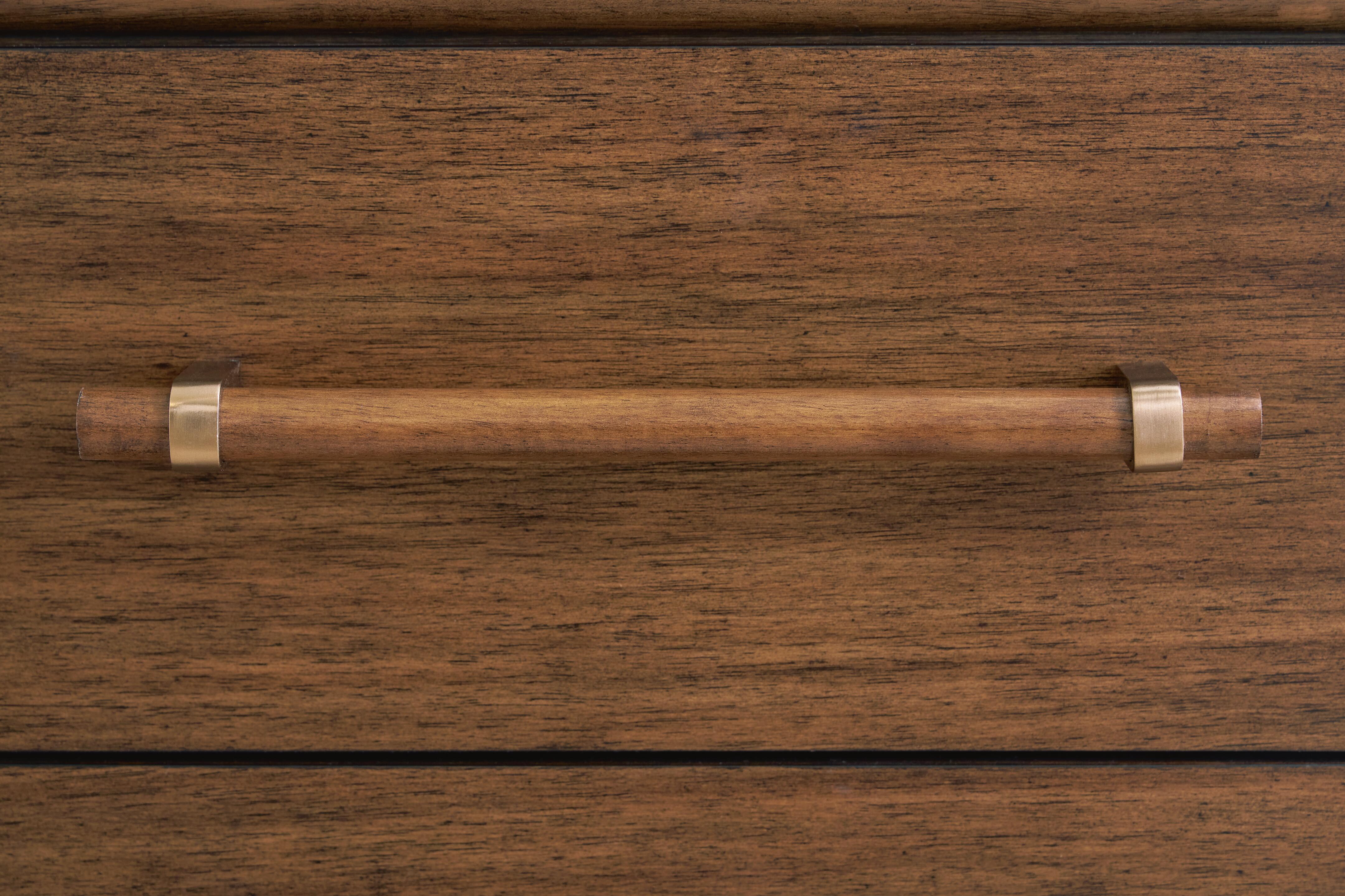Lyncott Nightstand - image 9