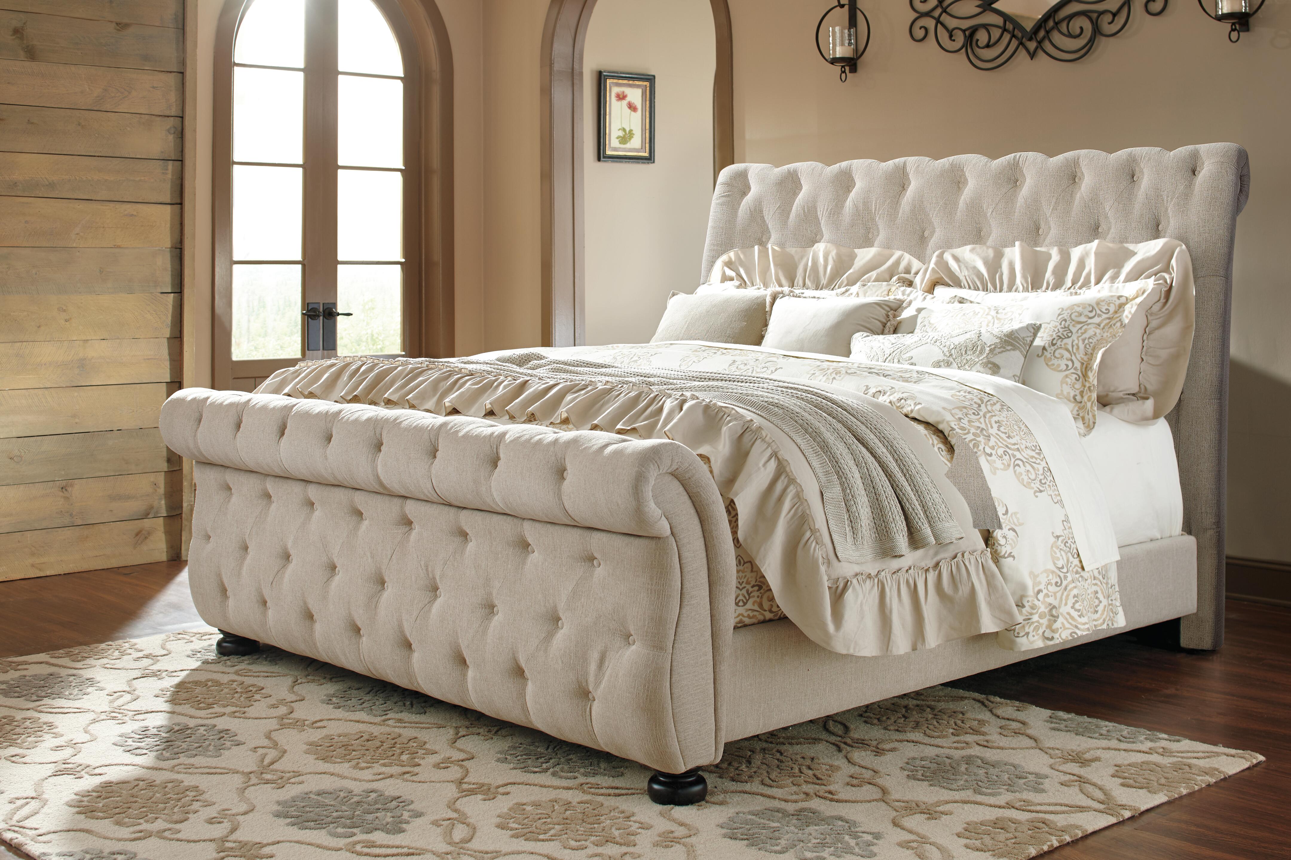 Willenburg Queen Upholstered Sleigh Bed - image 6