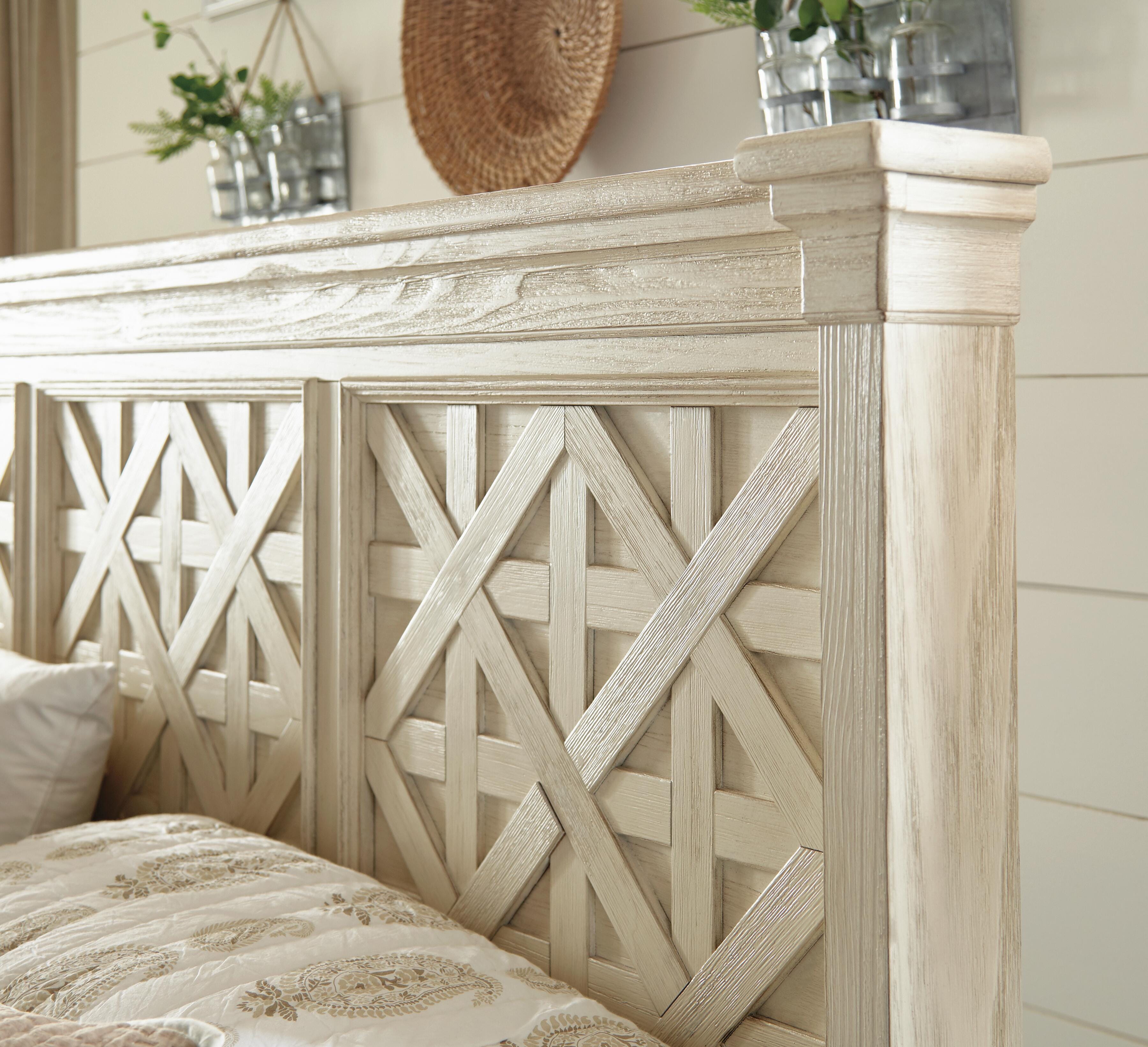 Bolanburg Queen Panel Bed, Antique White, large