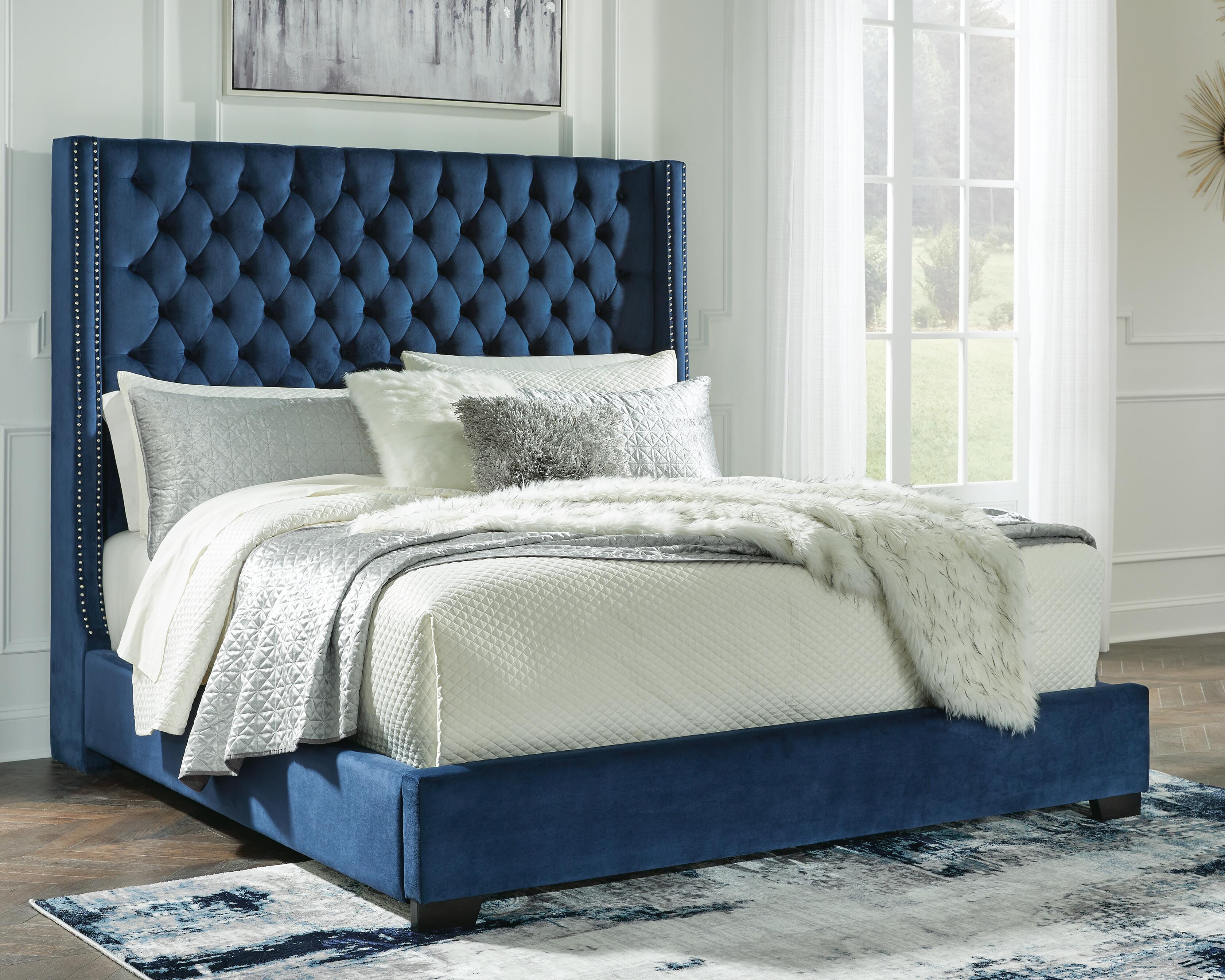 crown bed datype 青 Coralayne King Velvet Upholstered Bed with Faux Diamond Tufting
