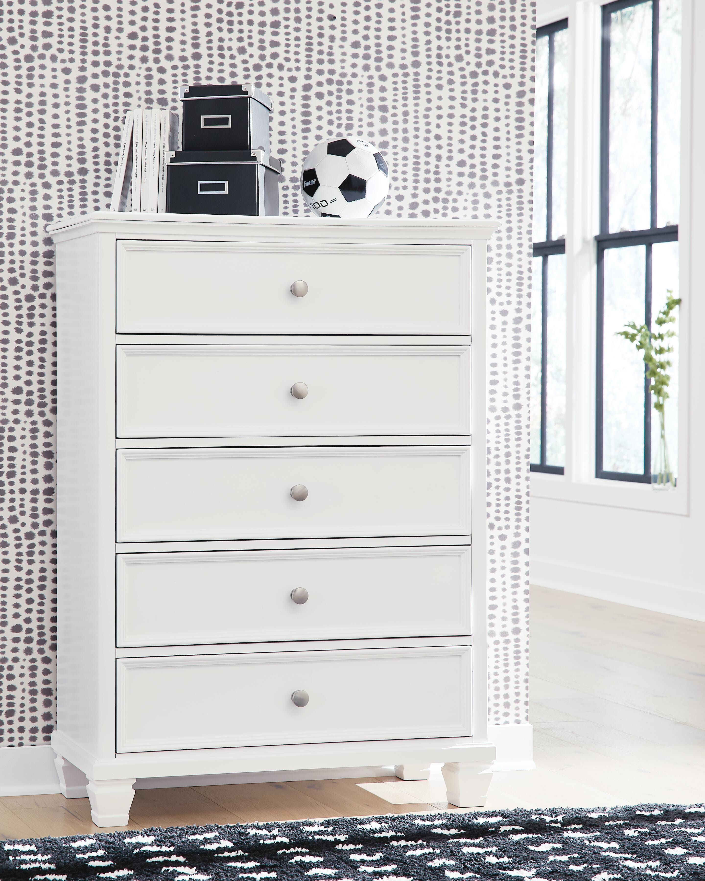 Fortman Chest of Drawers - image 10