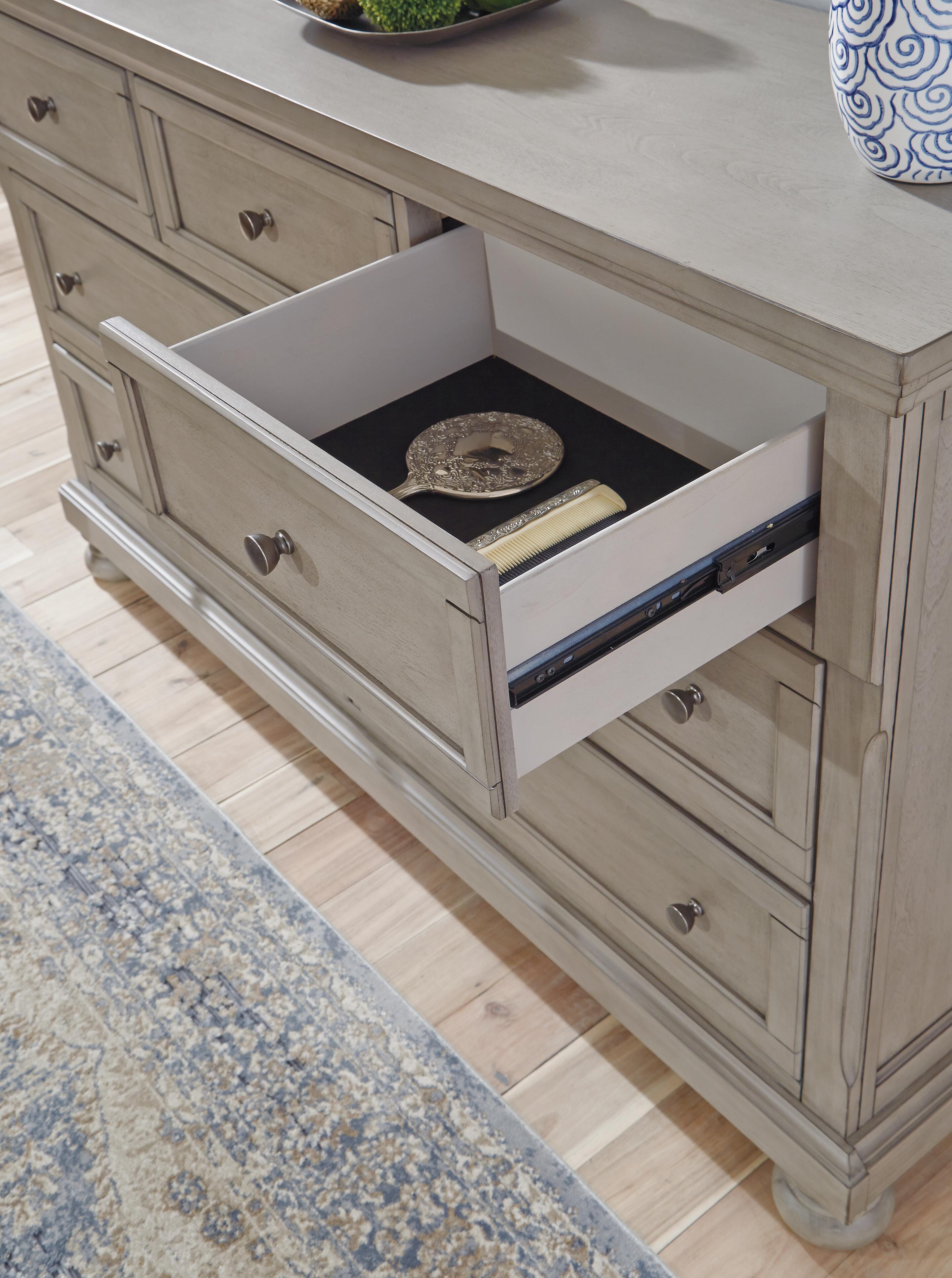 Lettner Dresser - image 5