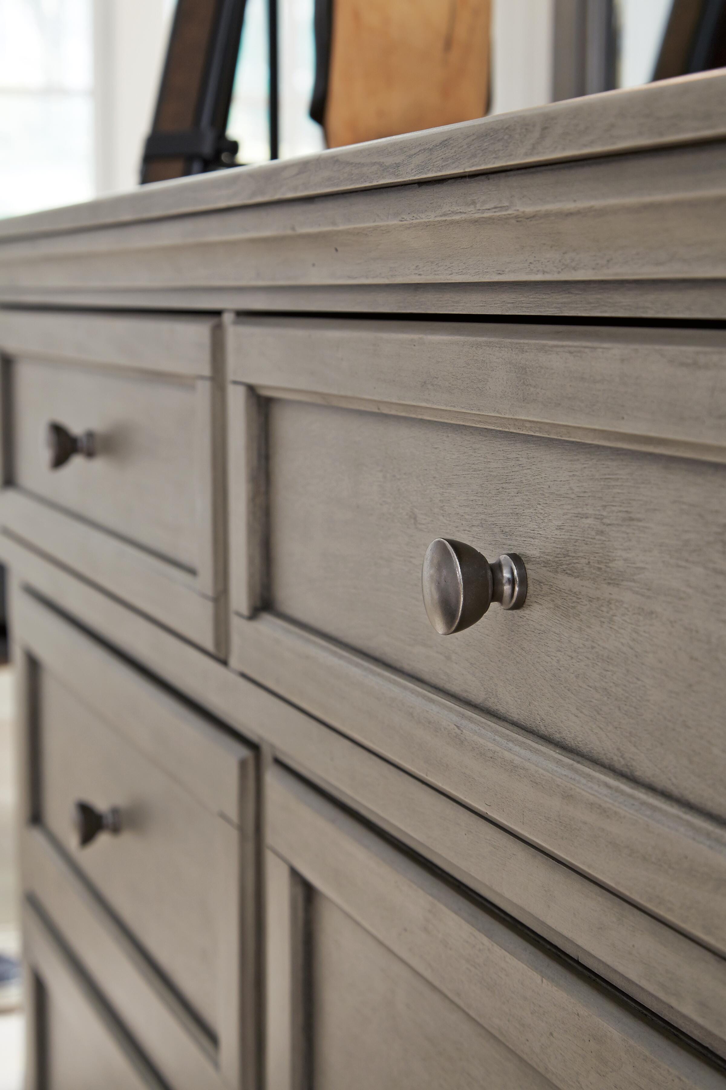Lettner Dresser - image 6