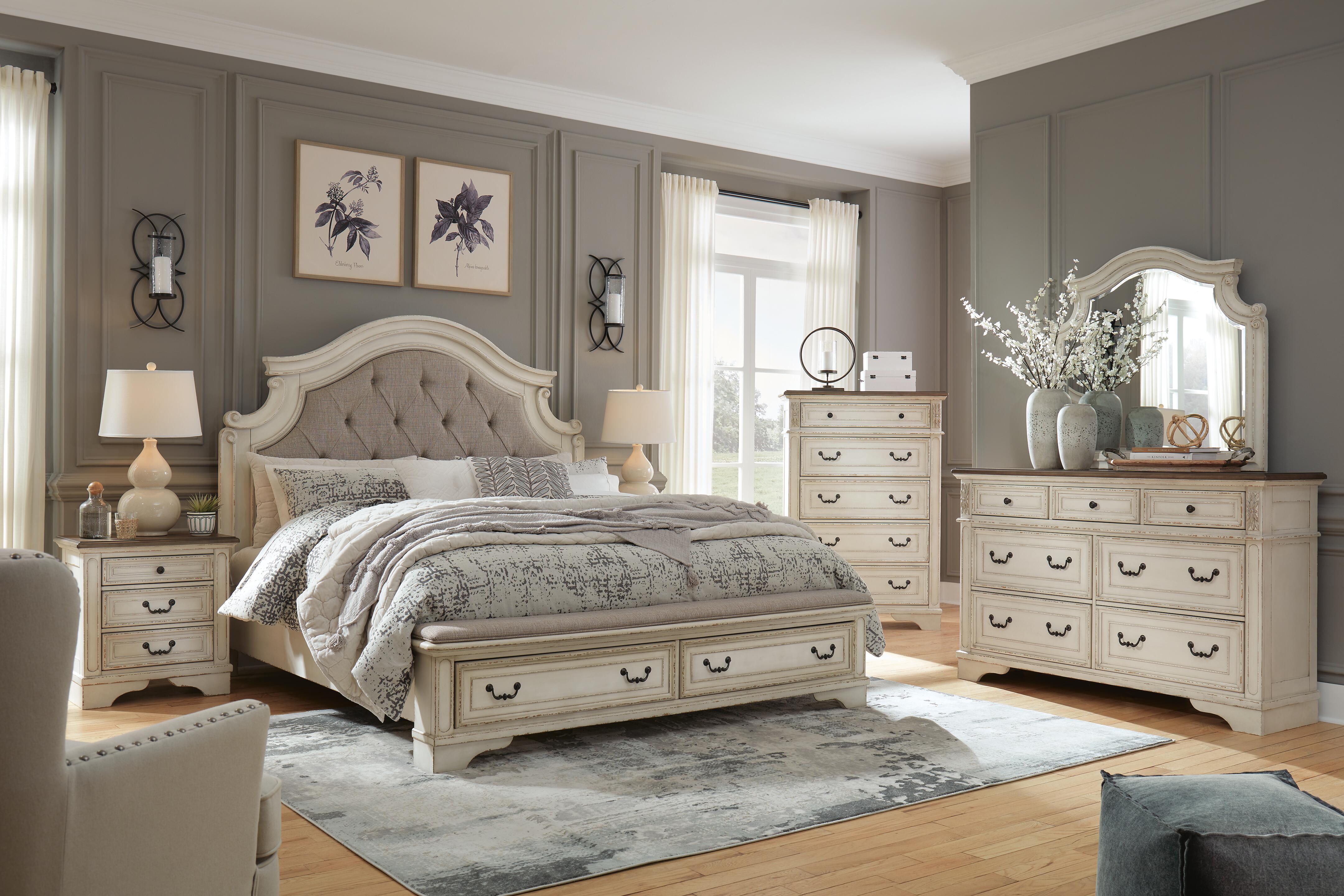 Realyn King Upholstered Bed with Mirrored Dresser | Ashley