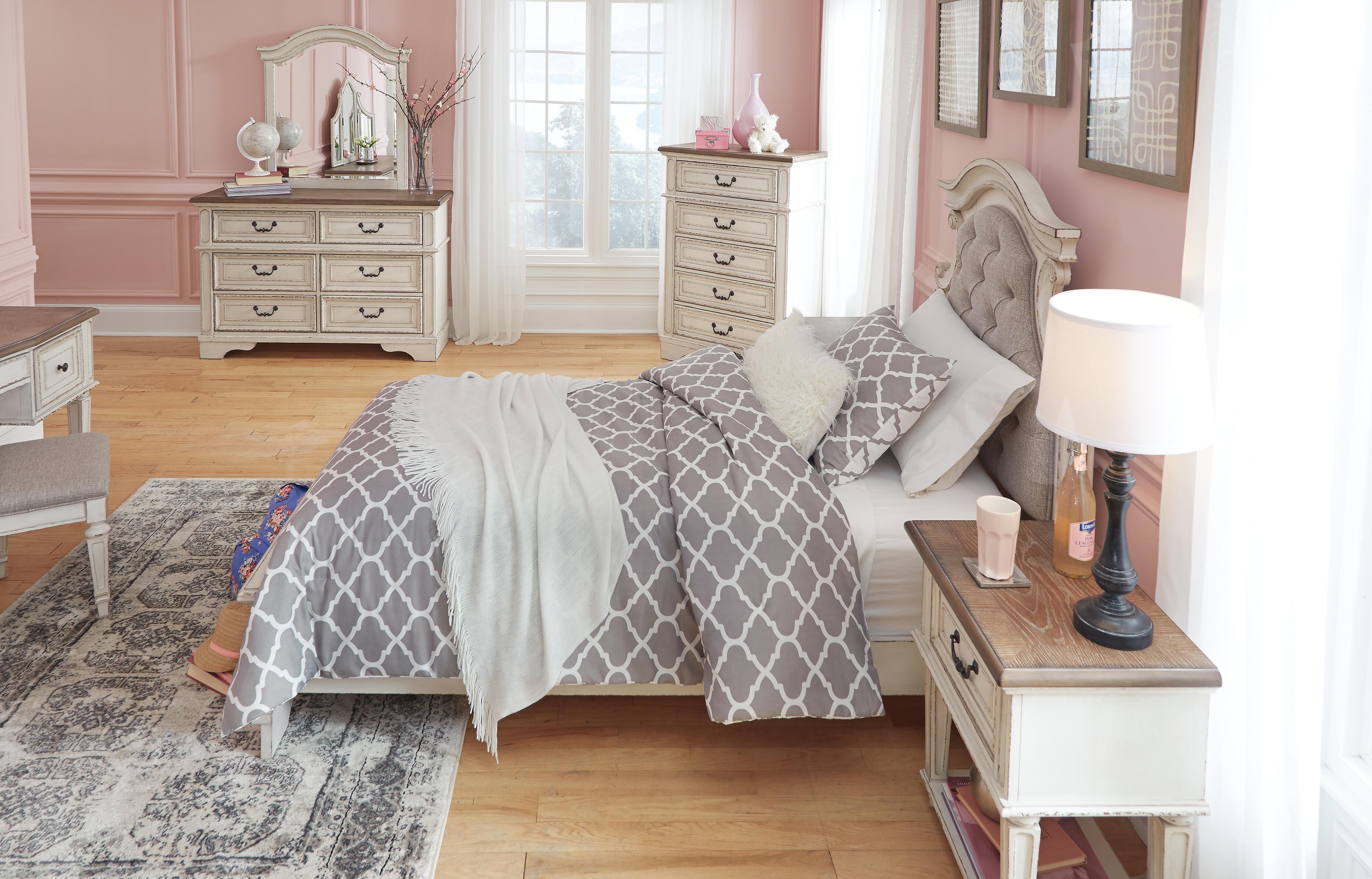 Realyn Twin Upholstered Panel Headboard - image 5