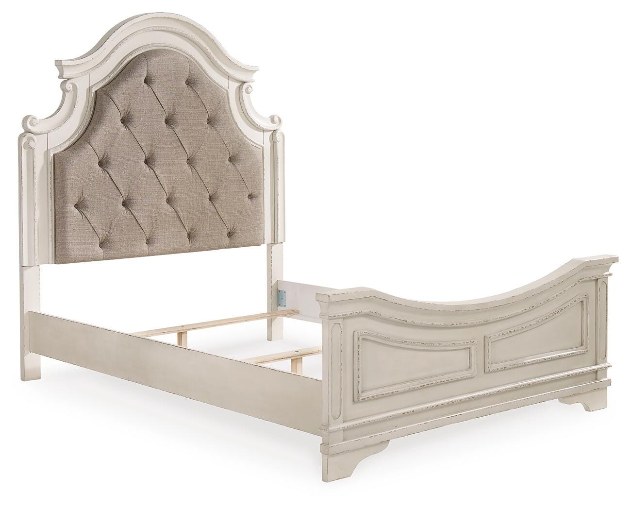 Realyn Queen Panel Bed, Dresser, Chest and 2 Nightstands - image 8