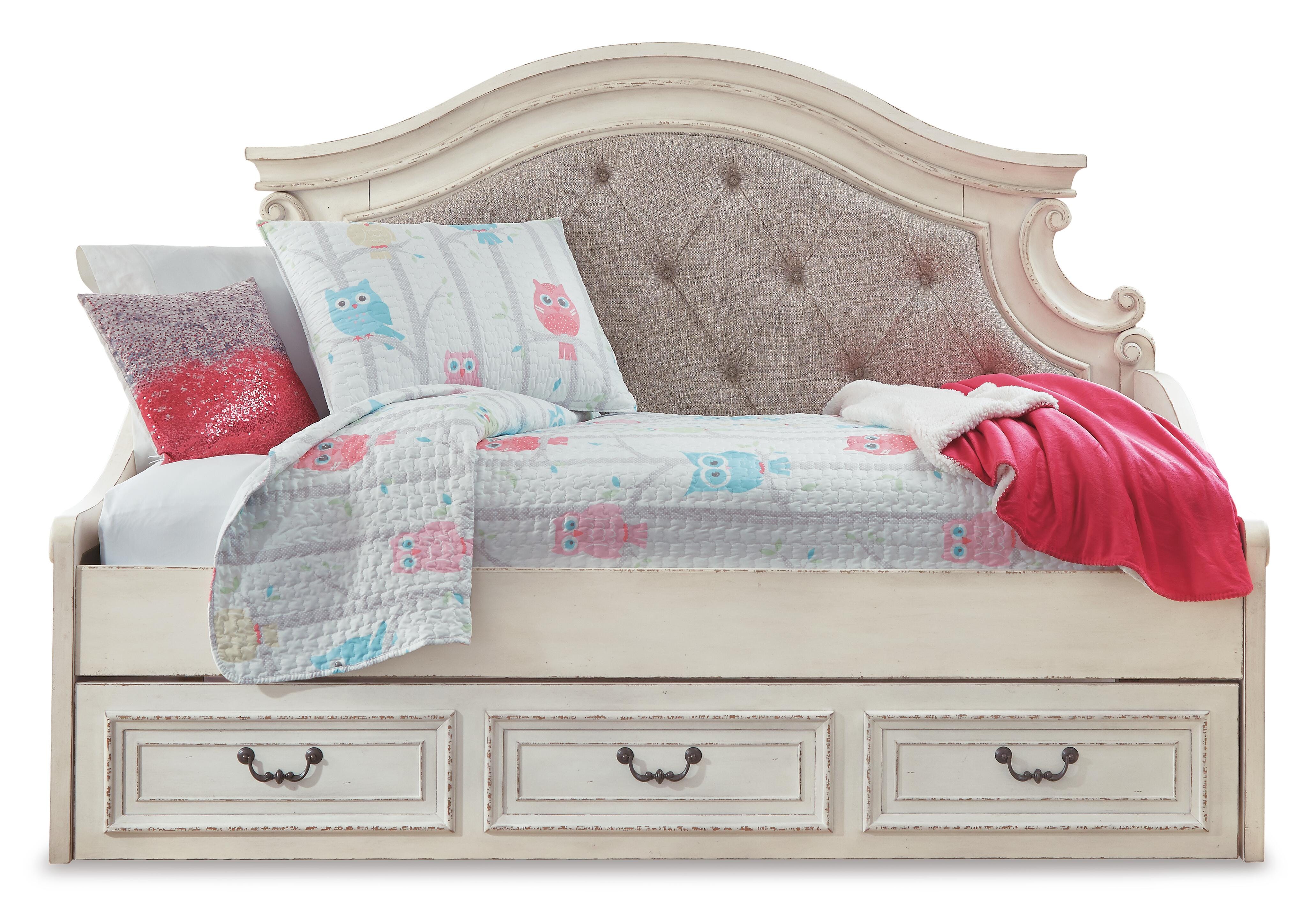 Realyn Twin Day Bed - image 4