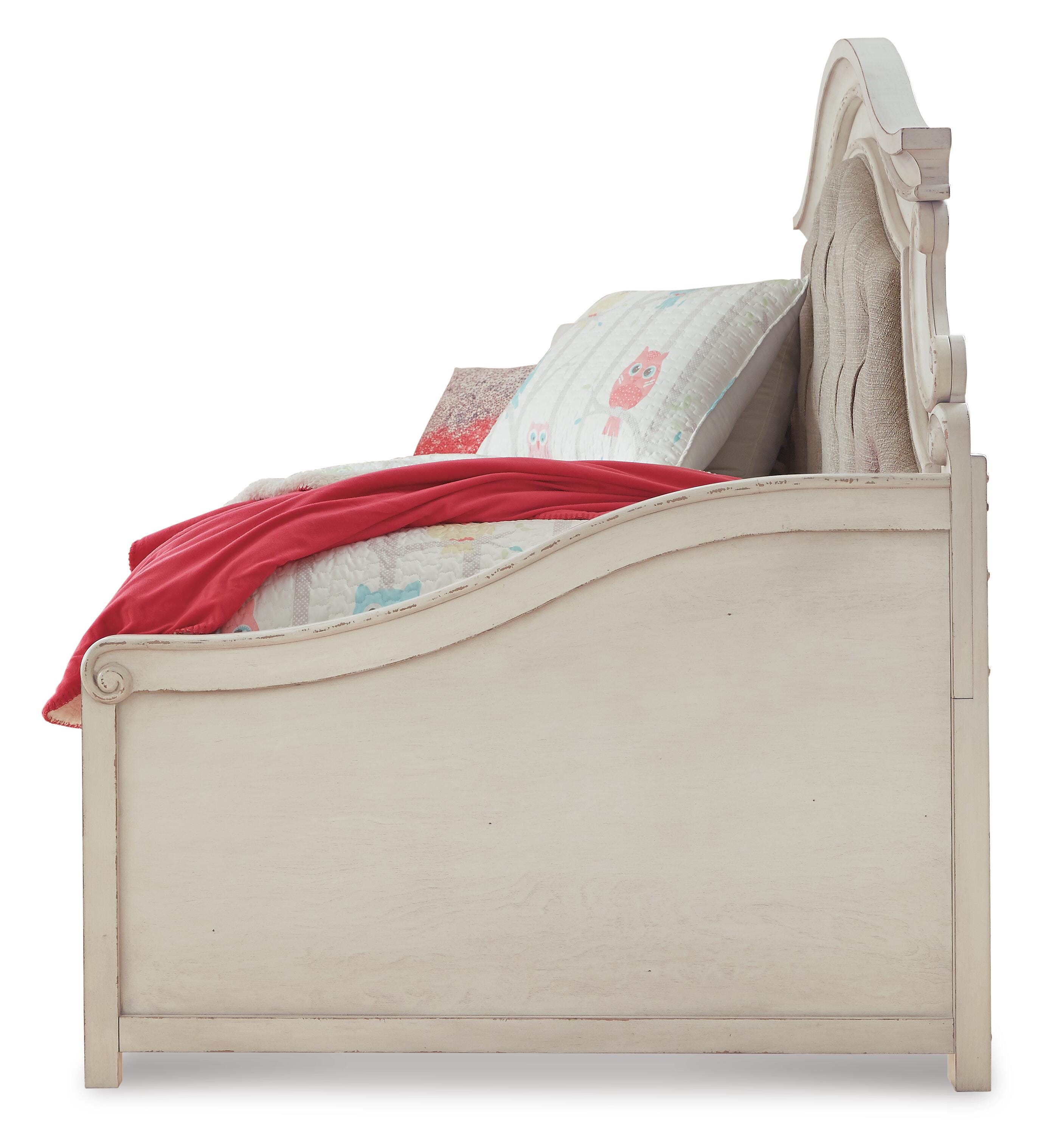 Realyn Twin Day Bed - image 8