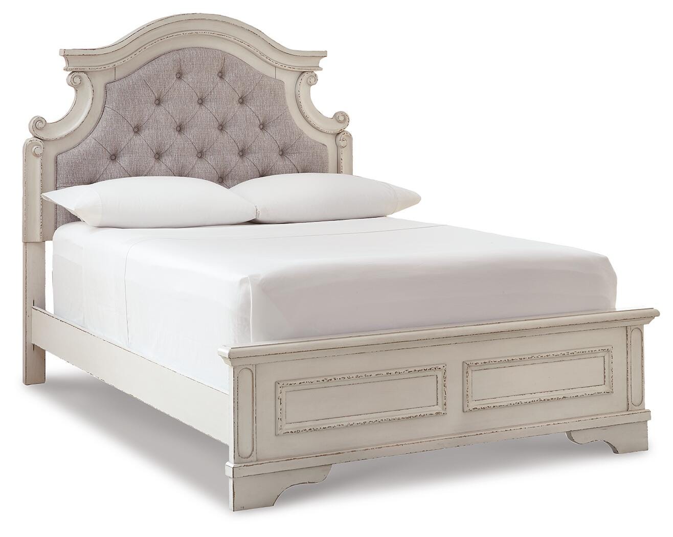 Realyn Full Panel Bed, Dresser and Nightstand - image 2