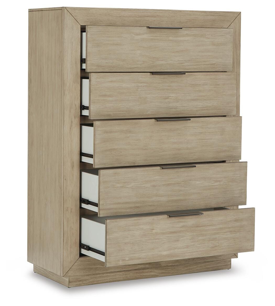 Hennington Chest of Drawers - image 3