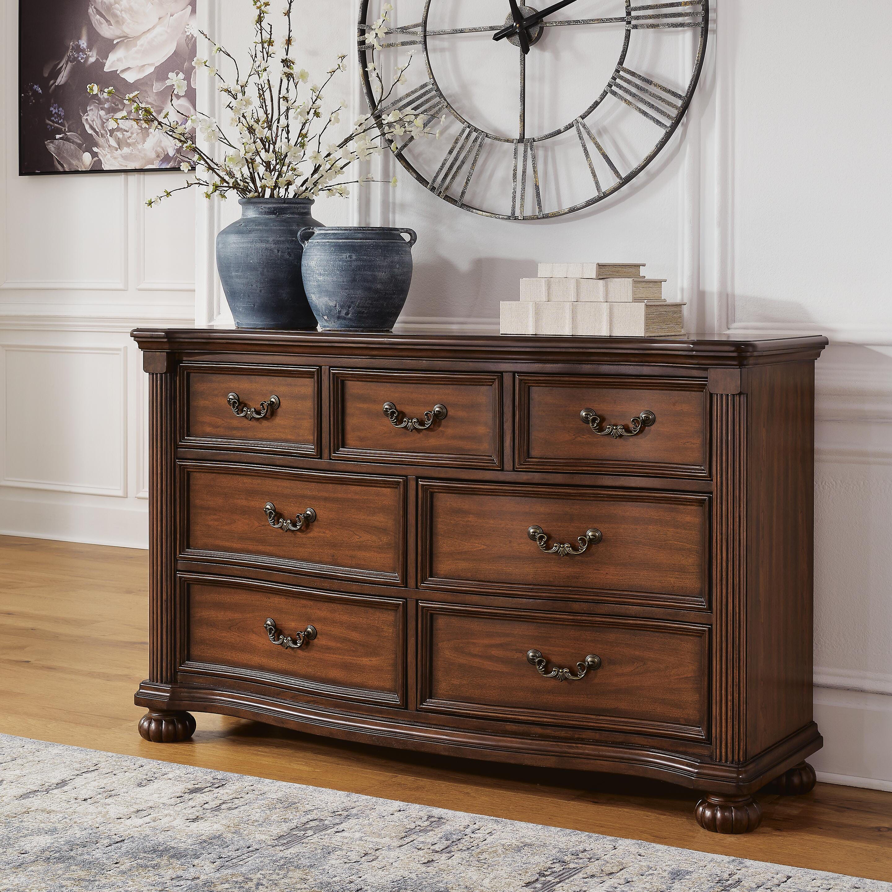 Lavinton Dresser, , large