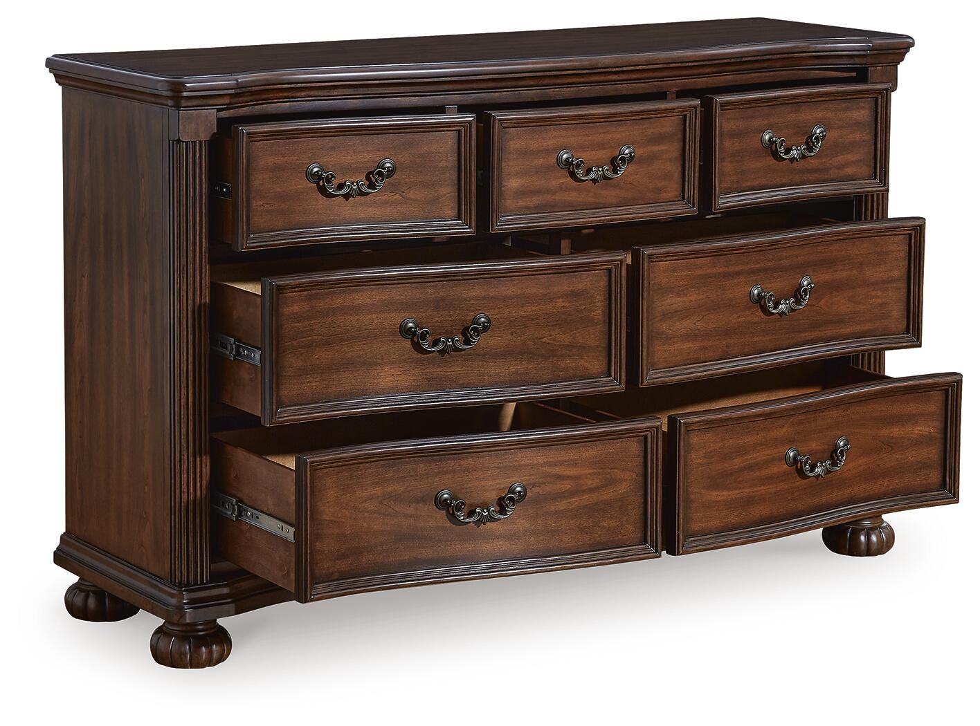 Lavinton 7 Drawer Dresser | Ashley